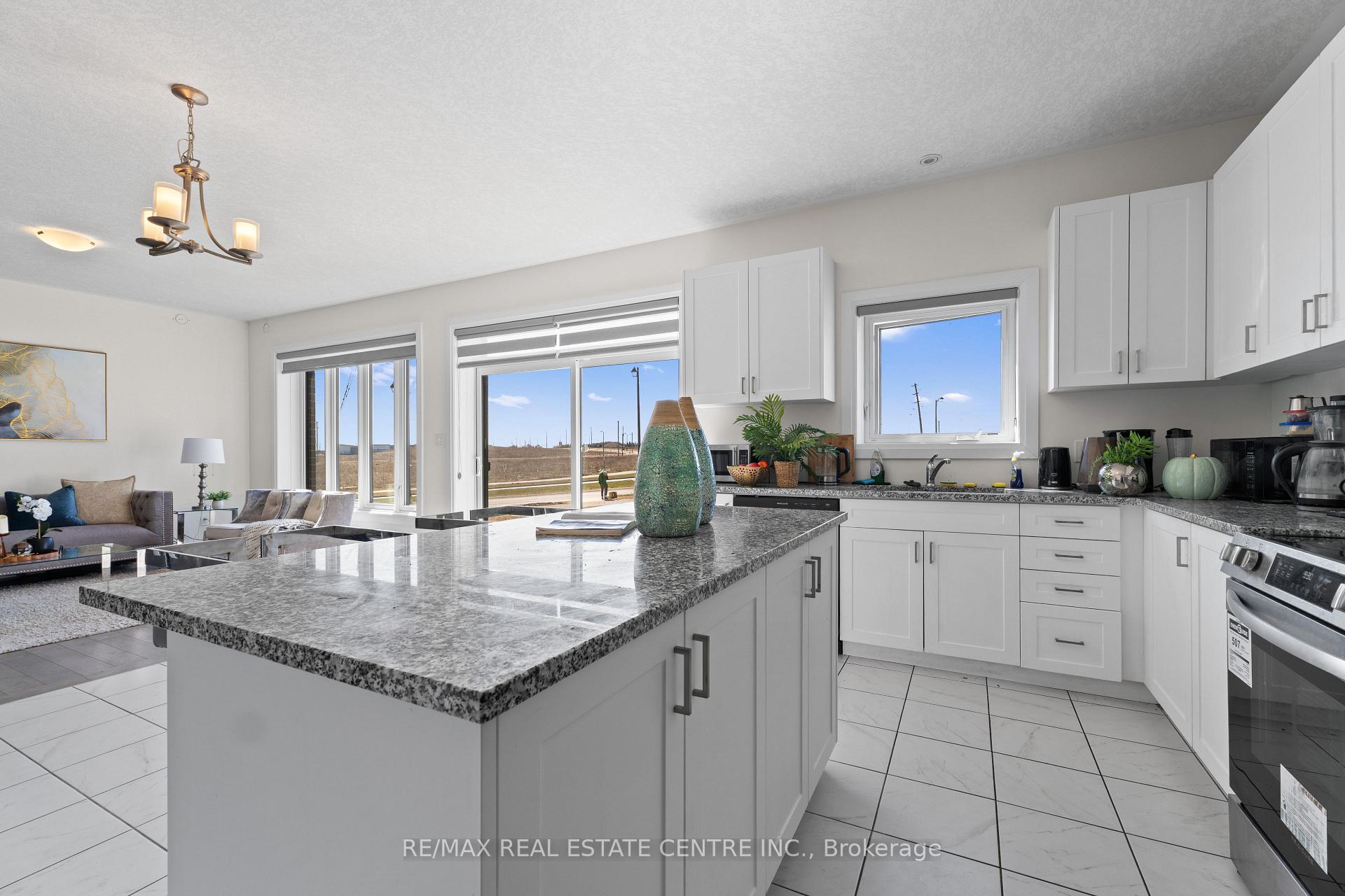 Photo 13 of 278 Raspberry Place, Waterloo — HOMEH