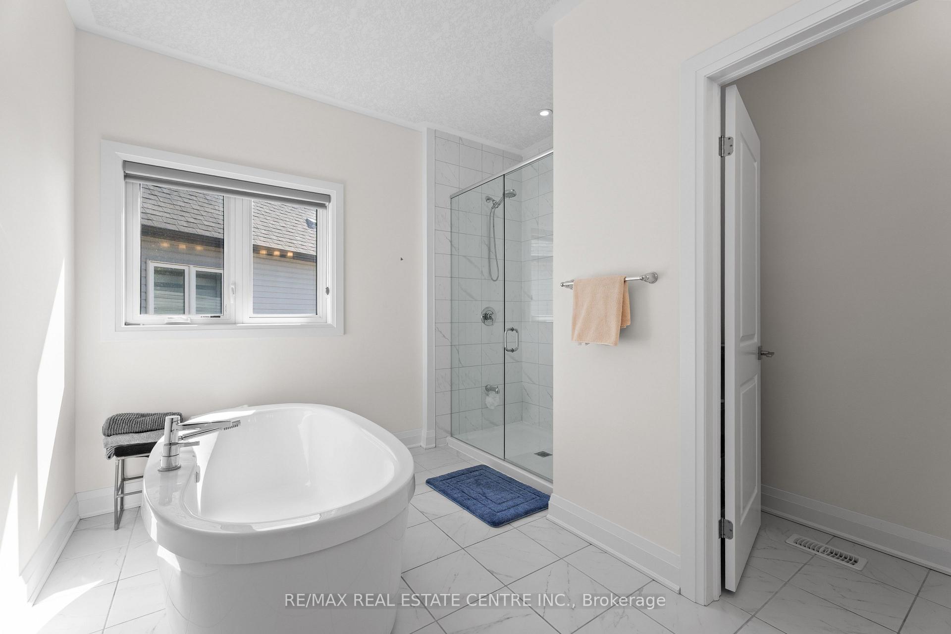 Photo 20 of 278 Raspberry Place, Waterloo — HOMEH