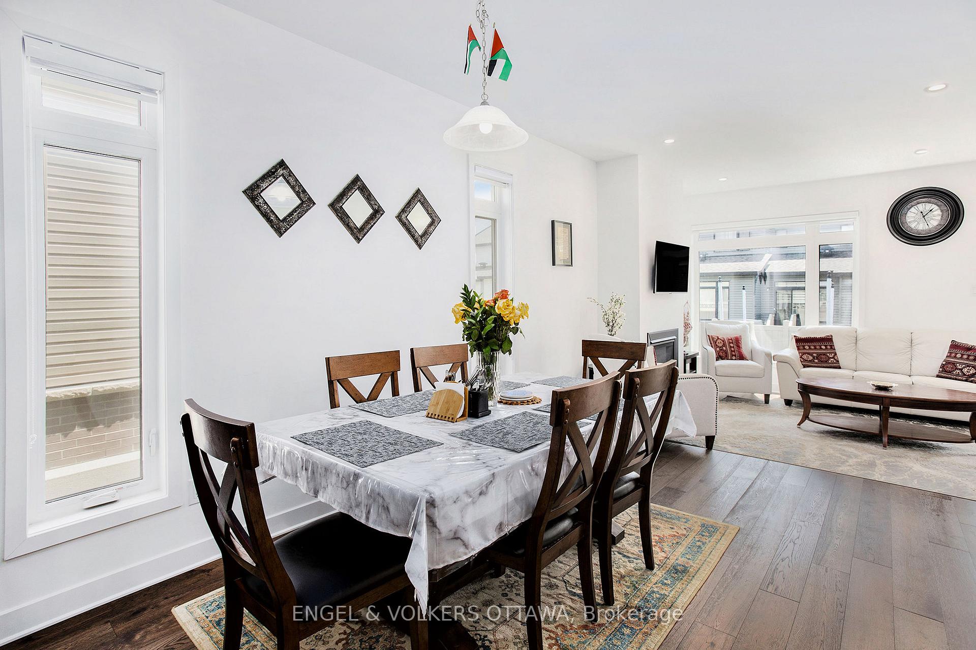 Photo 2 of 79 Hermes Avenue, Ottawa, Riverside South/Gloucester Glen — HOMEH
