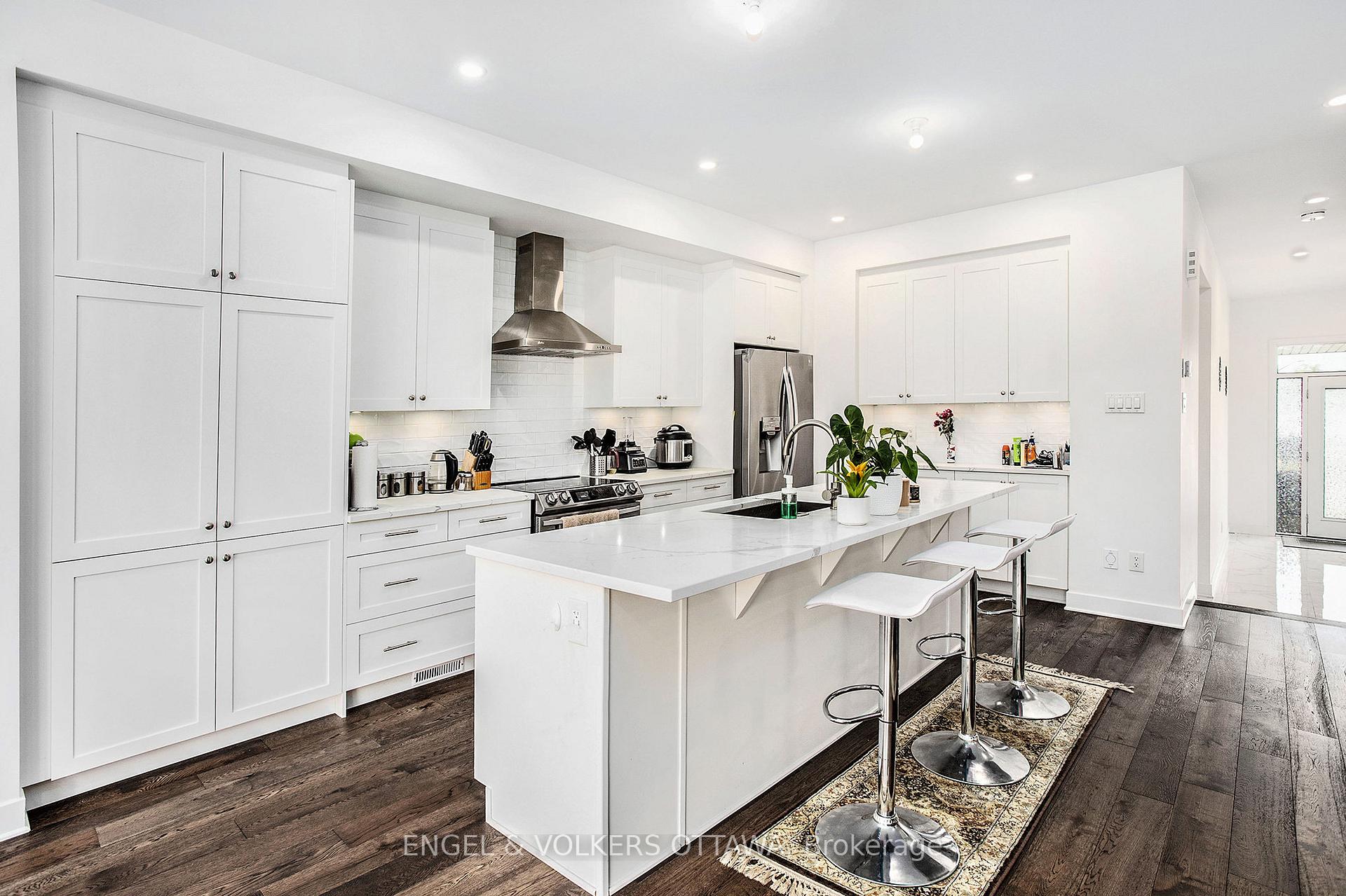 Photo 10 of 79 Hermes Avenue, Ottawa, Riverside South/Gloucester Glen — HOMEH