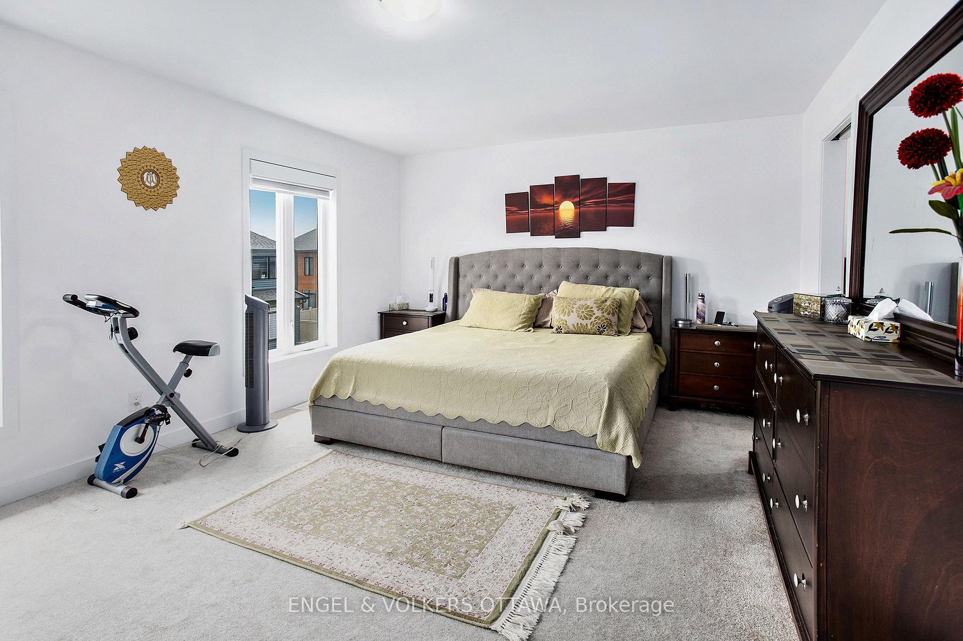 Photo 4 of 79 Hermes Avenue, Ottawa, Riverside South/Gloucester Glen — HOMEH