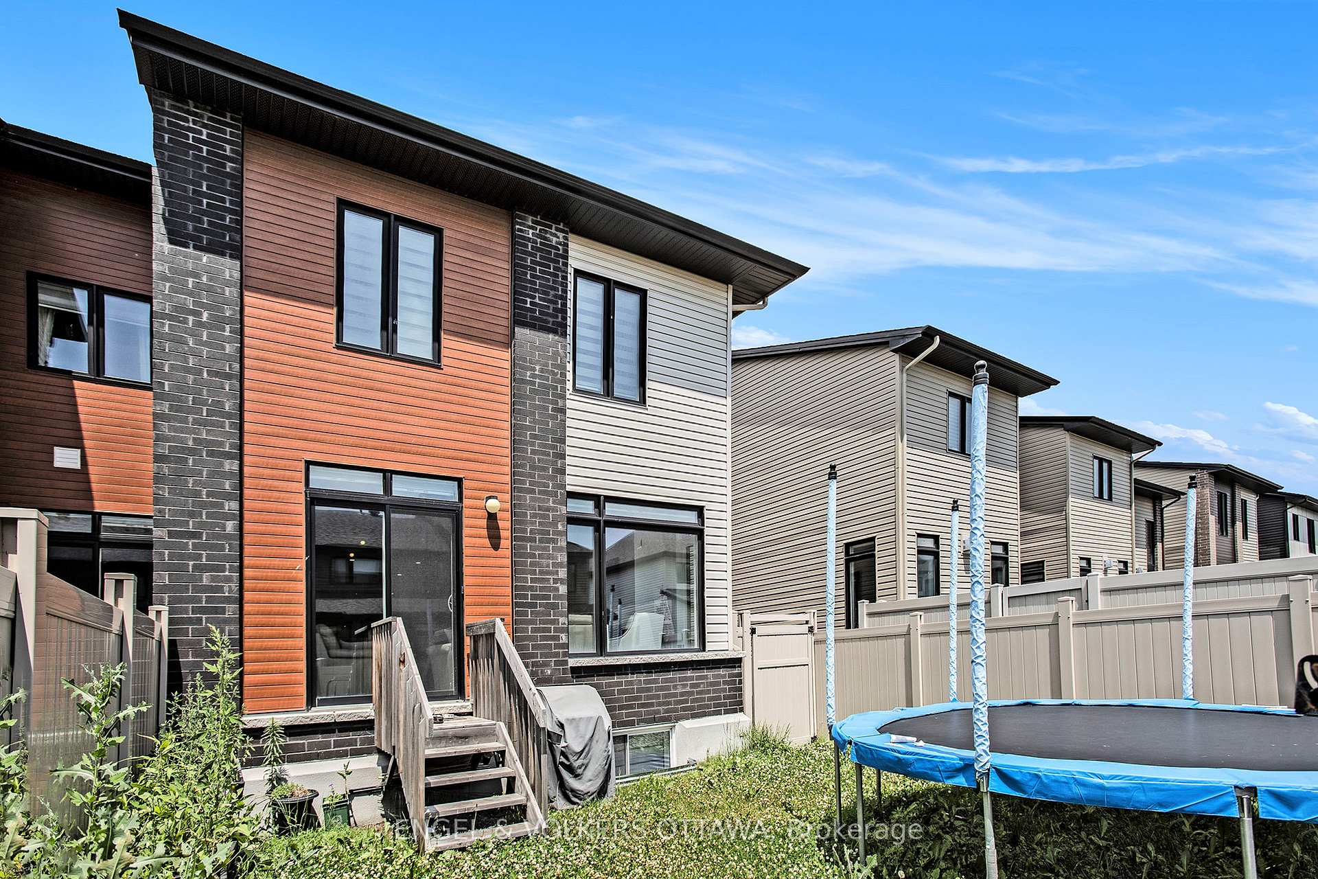 Photo 15 of 79 Hermes Avenue, Ottawa, Riverside South/Gloucester Glen — HOMEH