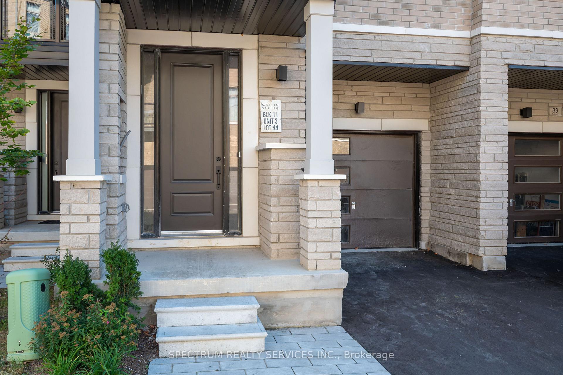 Photo 3 of 35 De La Roche Drive, Vaughan, Vellore Village — HOMEH