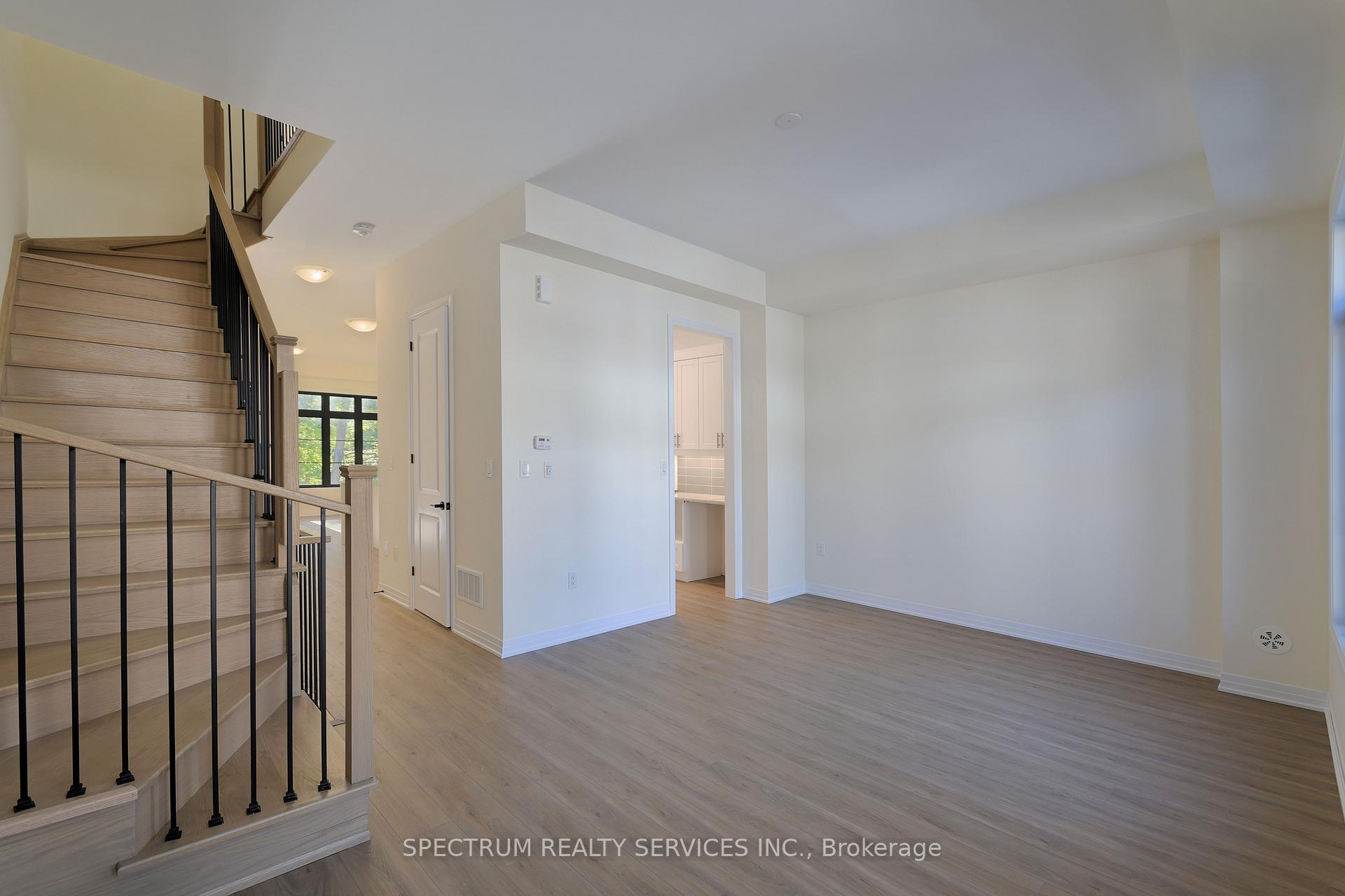 Photo 14 of 35 De La Roche Drive, Vaughan, Vellore Village — HOMEH