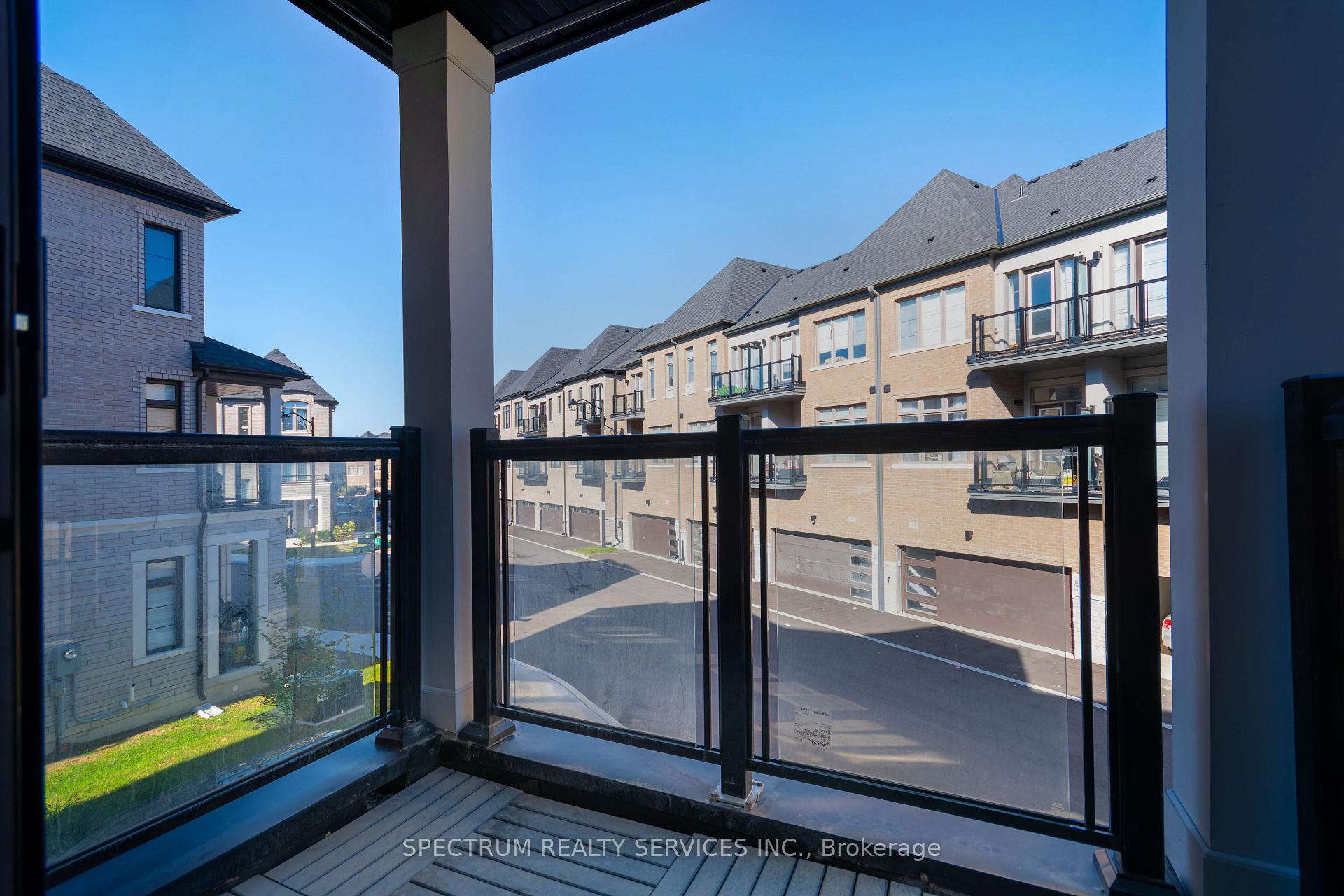 Photo 17 of 35 De La Roche Drive, Vaughan, Vellore Village — HOMEH