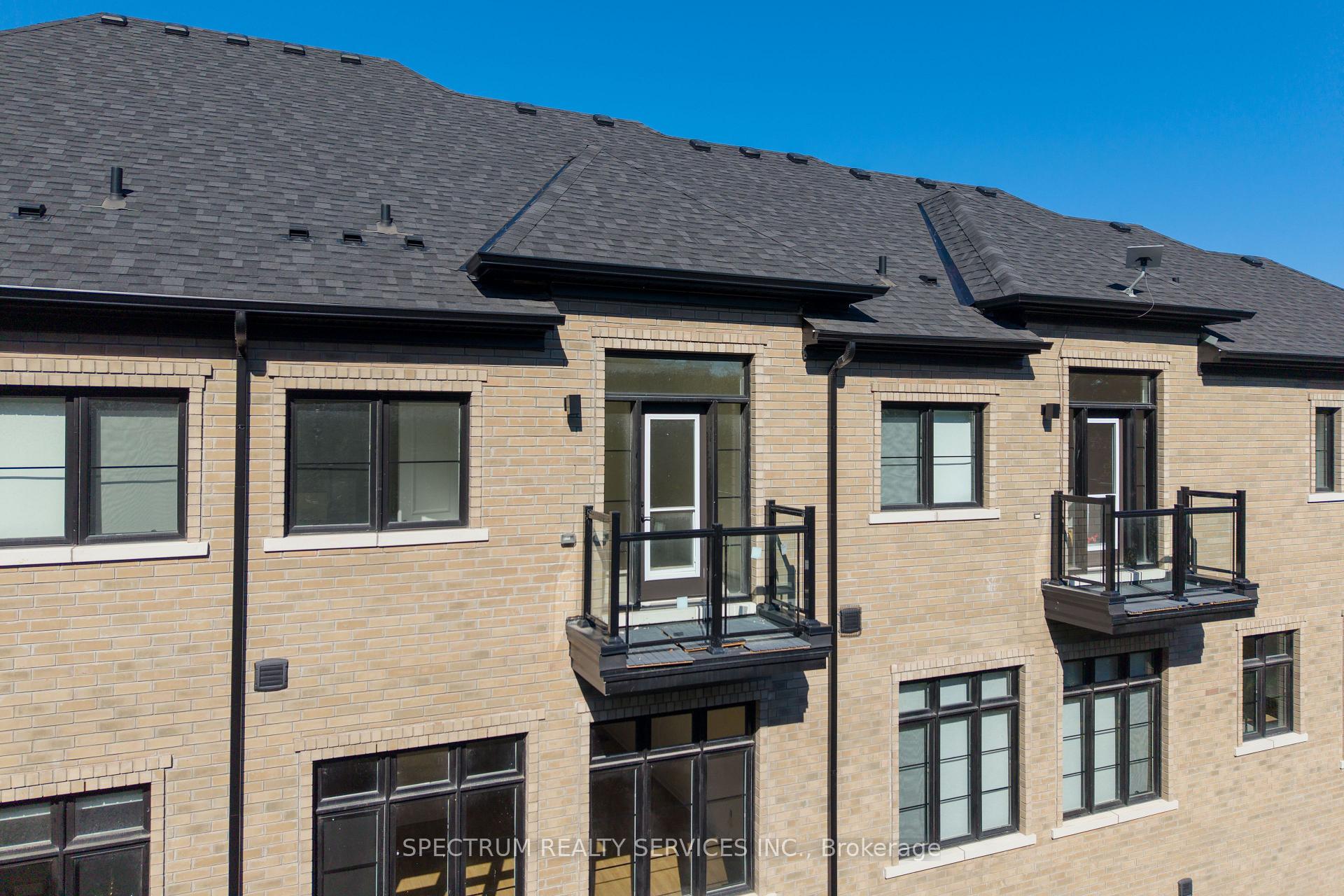 Photo 23 of 35 De La Roche Drive, Vaughan, Vellore Village — HOMEH