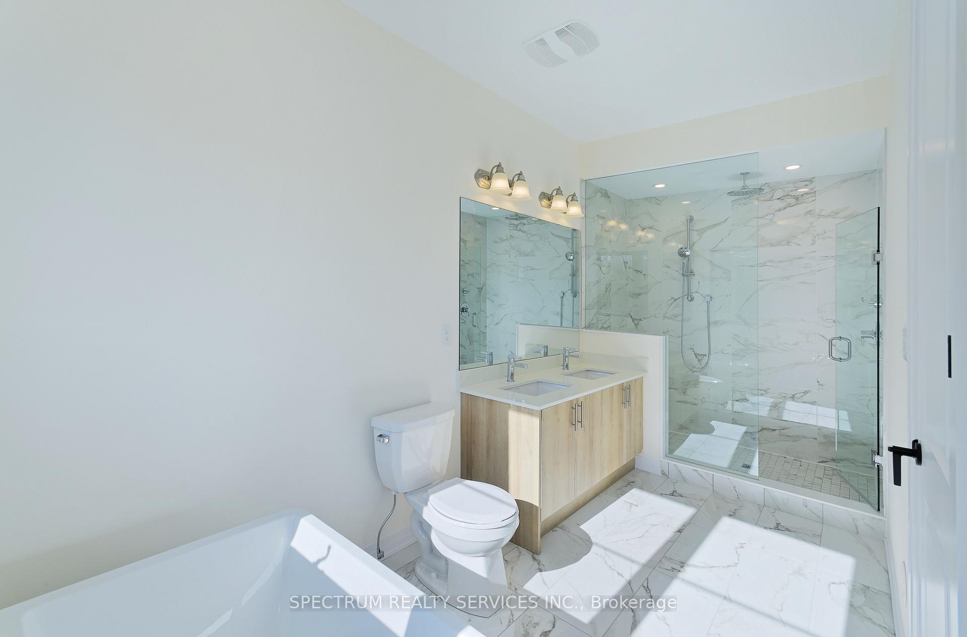 Photo 25 of 35 De La Roche Drive, Vaughan, Vellore Village — HOMEH