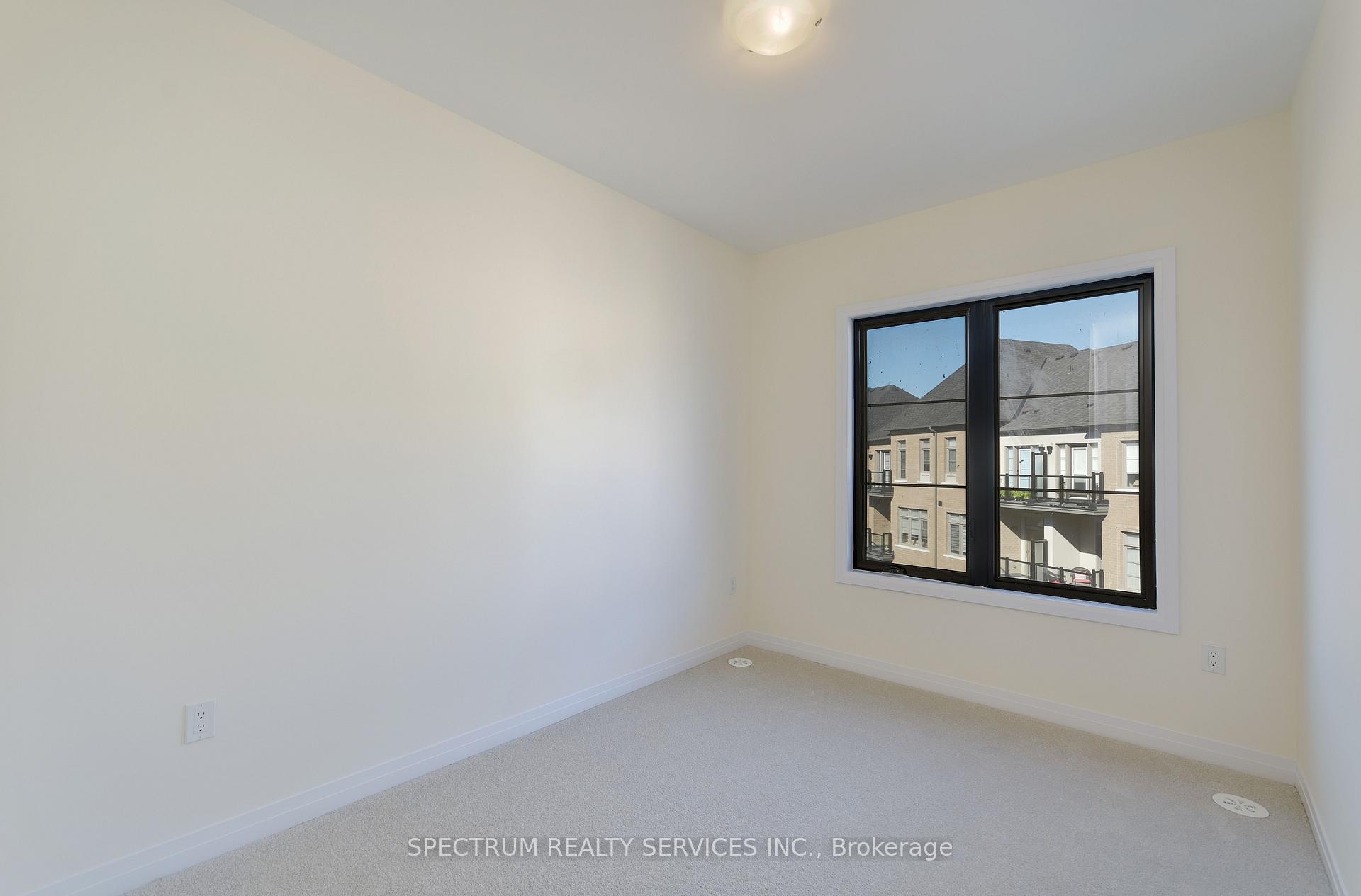 Photo 29 of 35 De La Roche Drive, Vaughan, Vellore Village — HOMEH