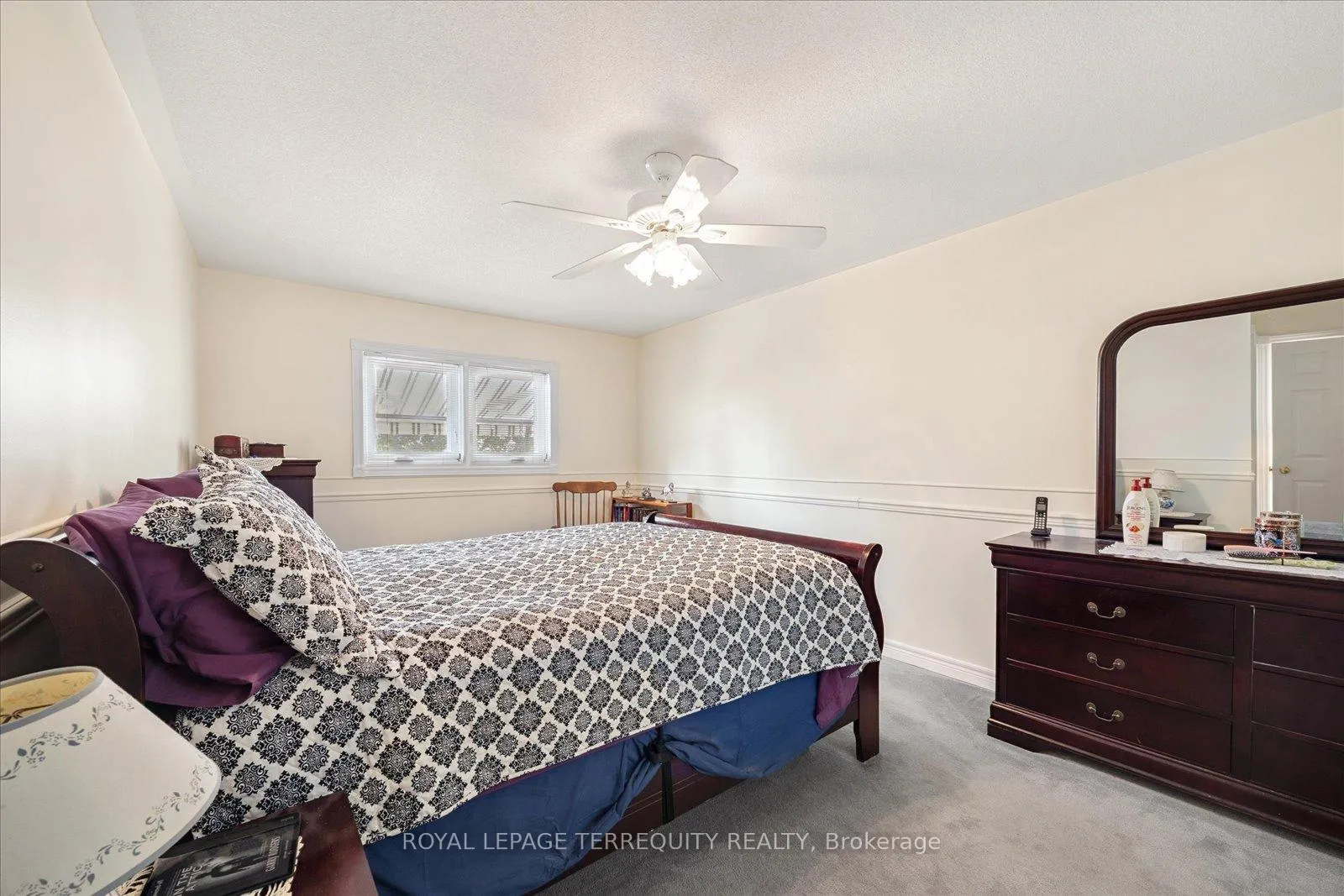 Photo 16 of 15 Waring Avenue, Whitby, Brooklin — HOMEH