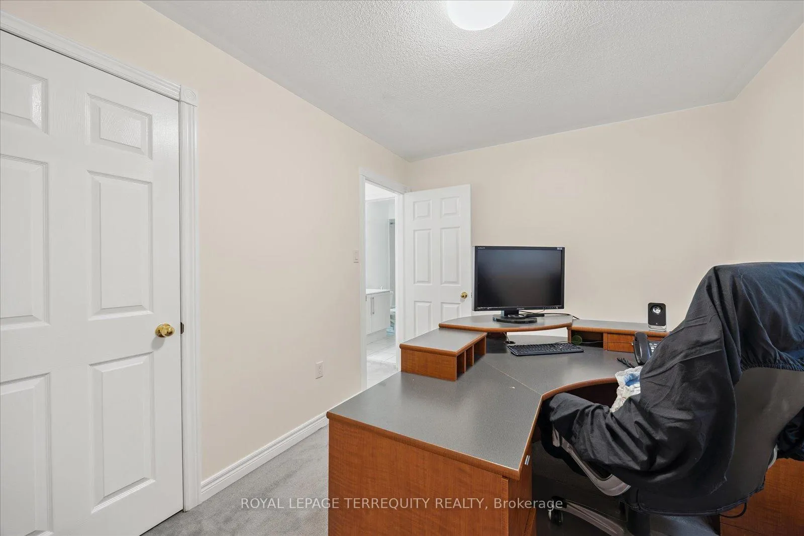 Photo 21 of 15 Waring Avenue, Whitby, Brooklin — HOMEH