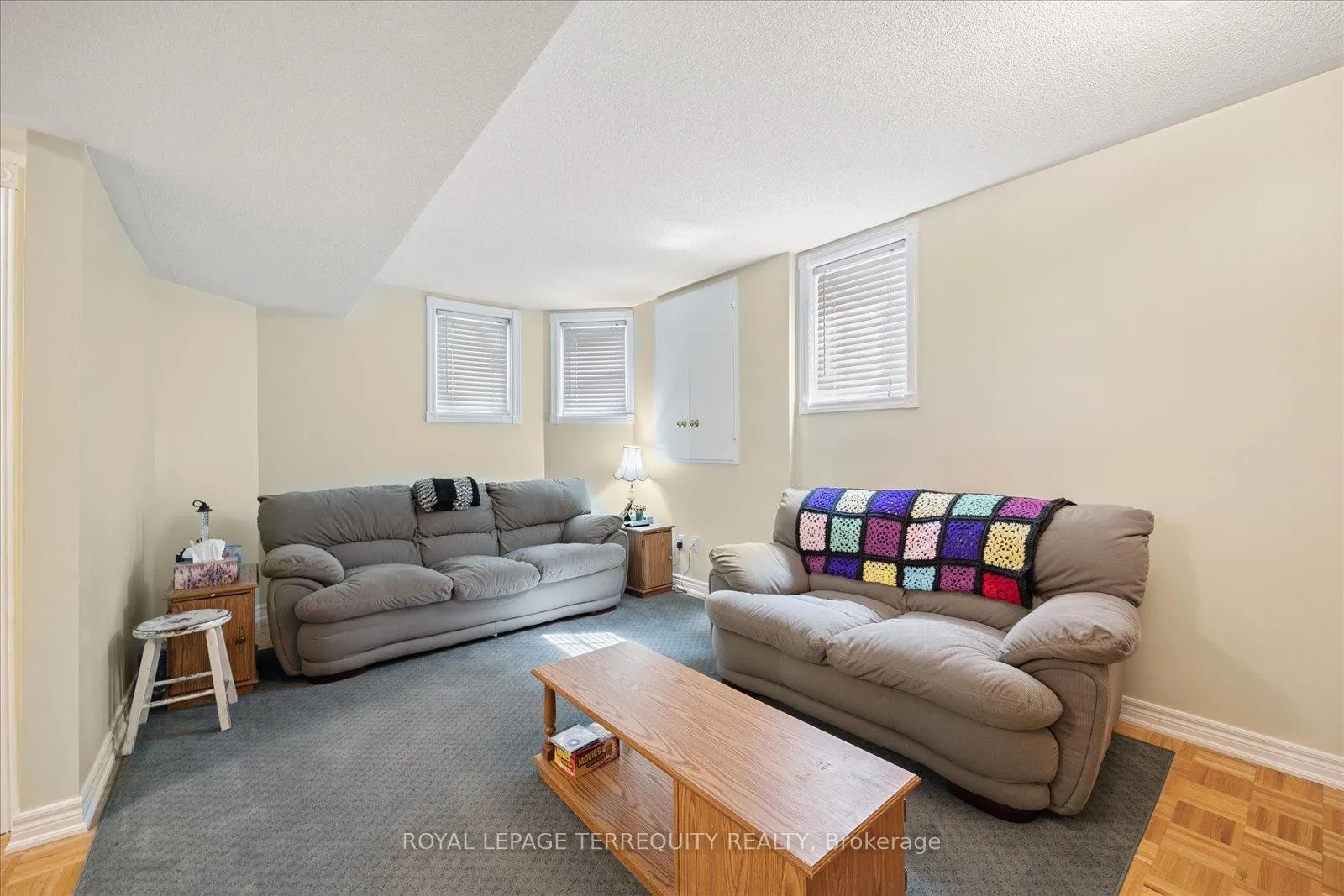 Photo 25 of 15 Waring Avenue, Whitby, Brooklin — HOMEH