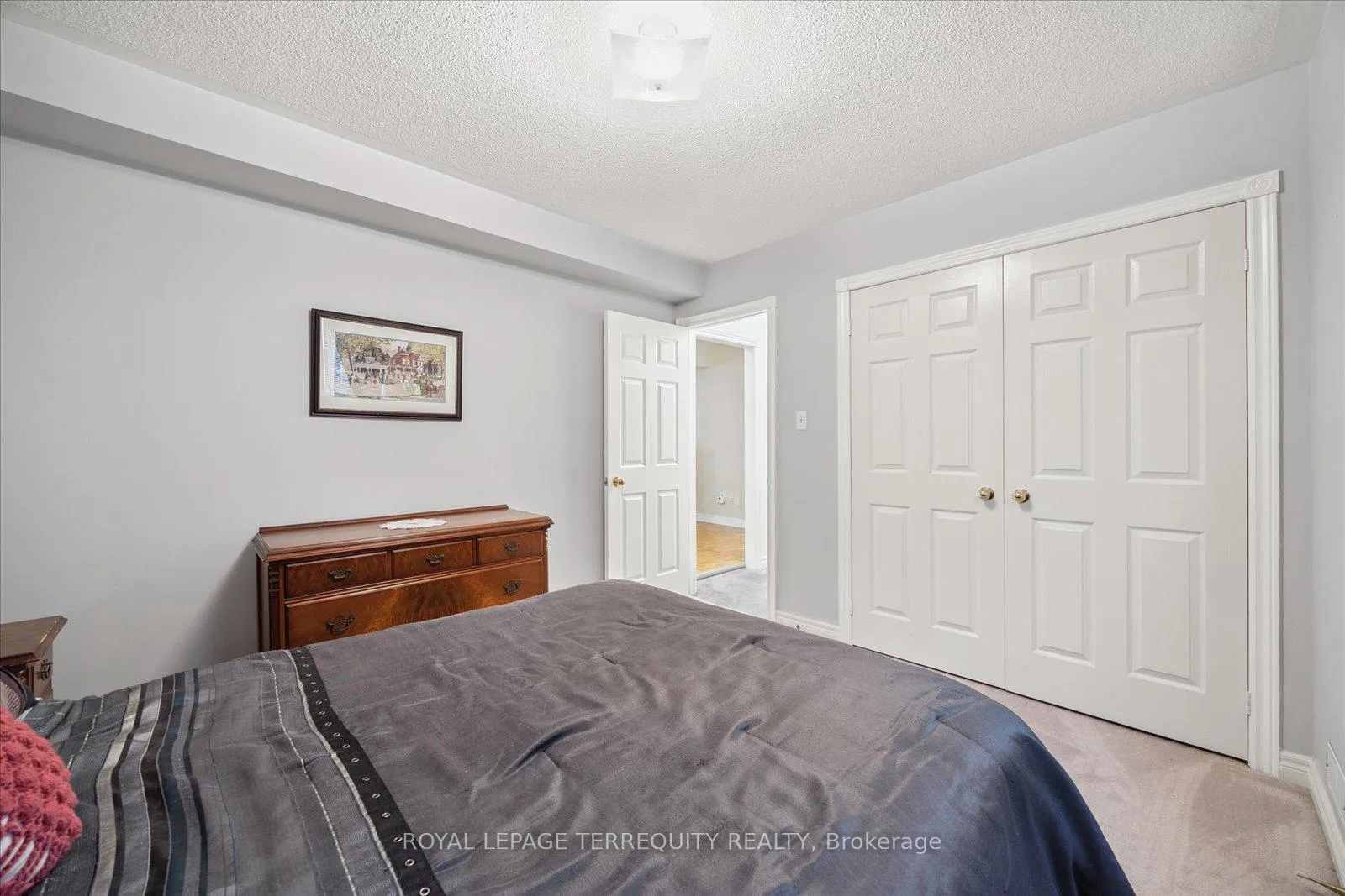 Photo 32 of 15 Waring Avenue, Whitby, Brooklin — HOMEH