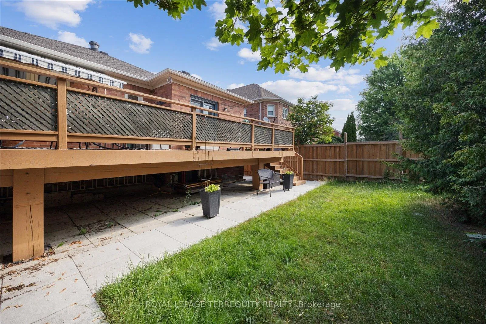 Photo 35 of 15 Waring Avenue, Whitby, Brooklin — HOMEH