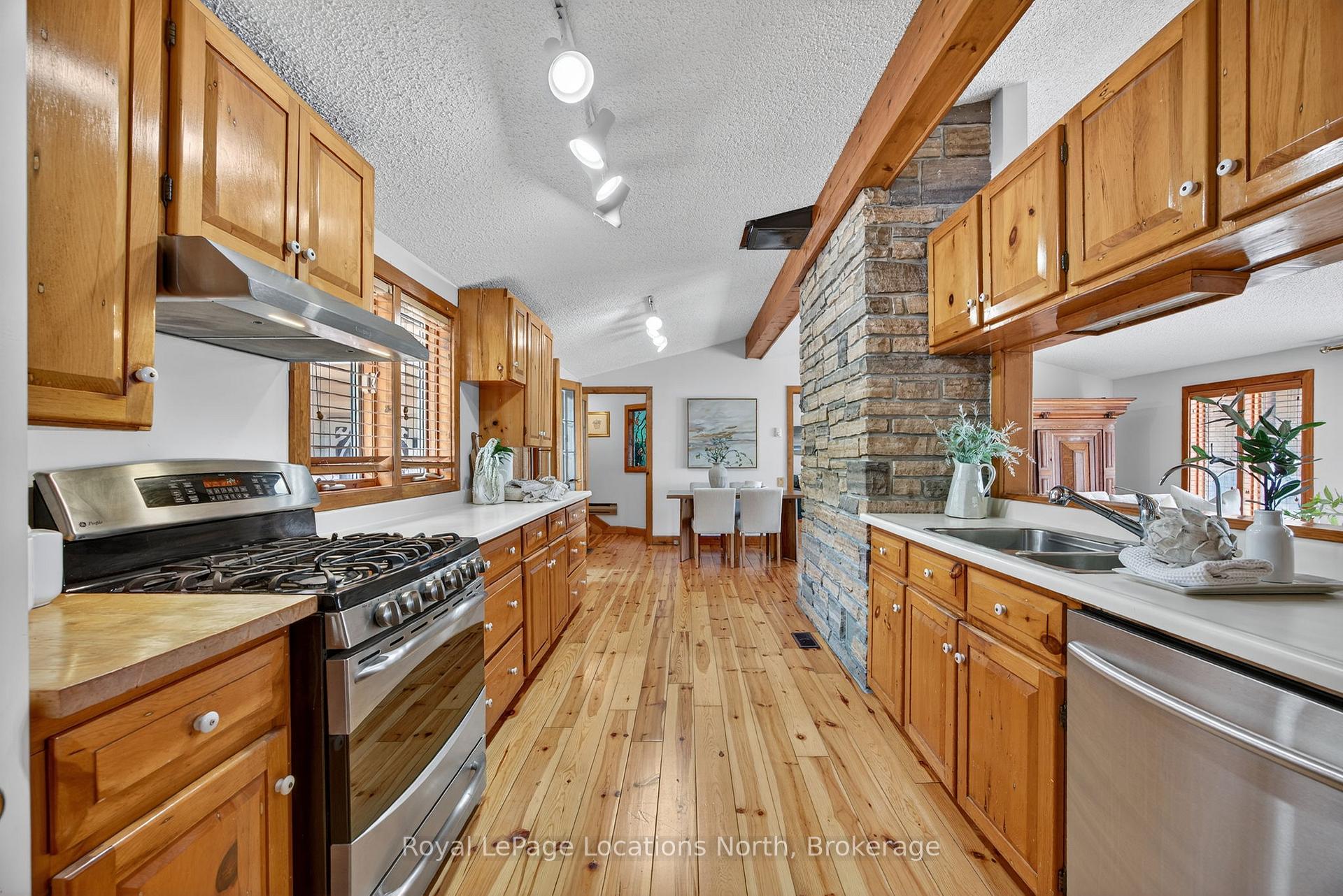 Photo 19 of 1350 River Road E, Wasaga Beach — HOMEH