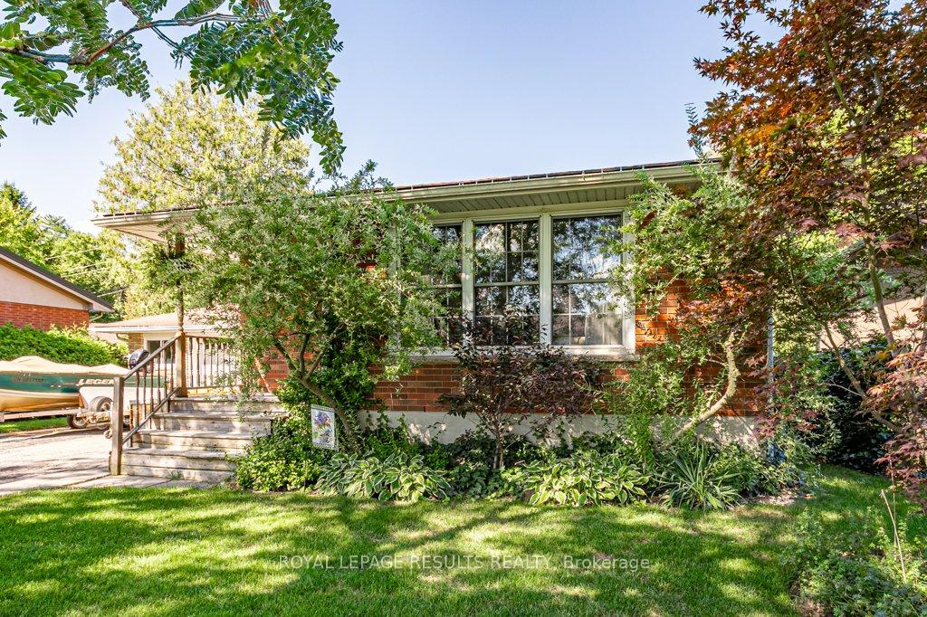 Photo 4 of 160 Fourth Avenue, Aylmer — HOMEH