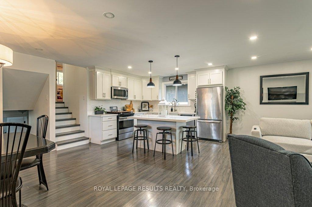Photo 5 of 160 Fourth Avenue, Aylmer — HOMEH