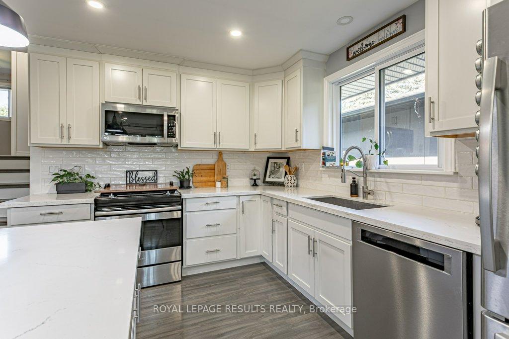 Photo 7 of 160 Fourth Avenue, Aylmer — HOMEH