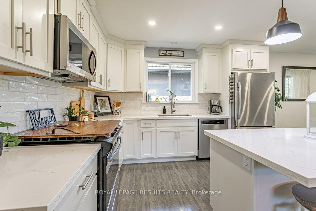 Photo 11 of 160 Fourth Avenue, Aylmer — HOMEH