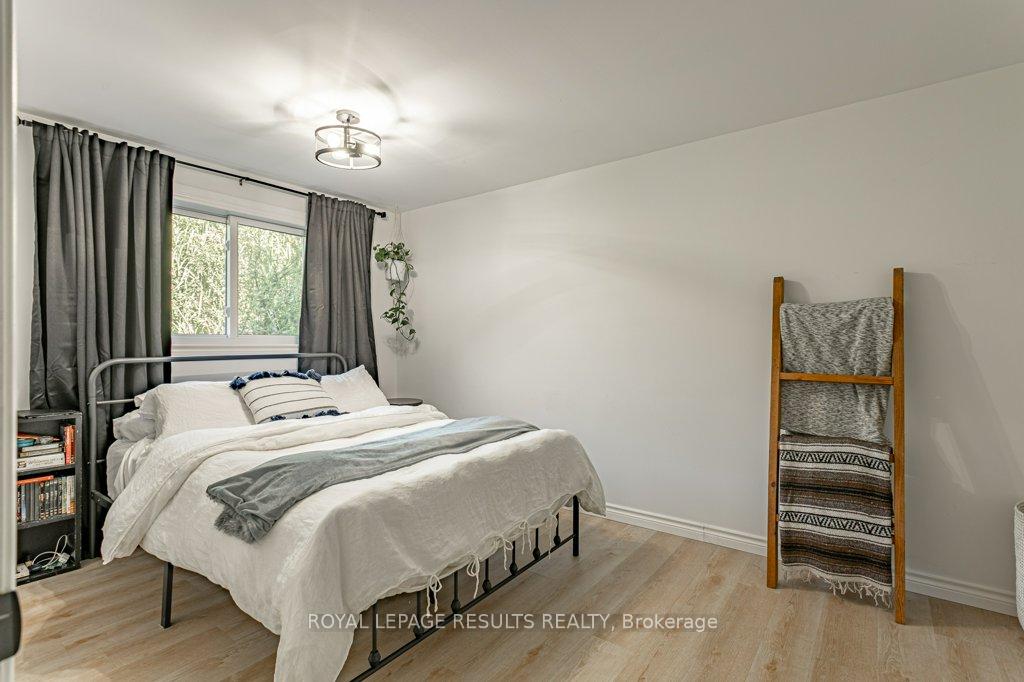 Photo 13 of 160 Fourth Avenue, Aylmer — HOMEH