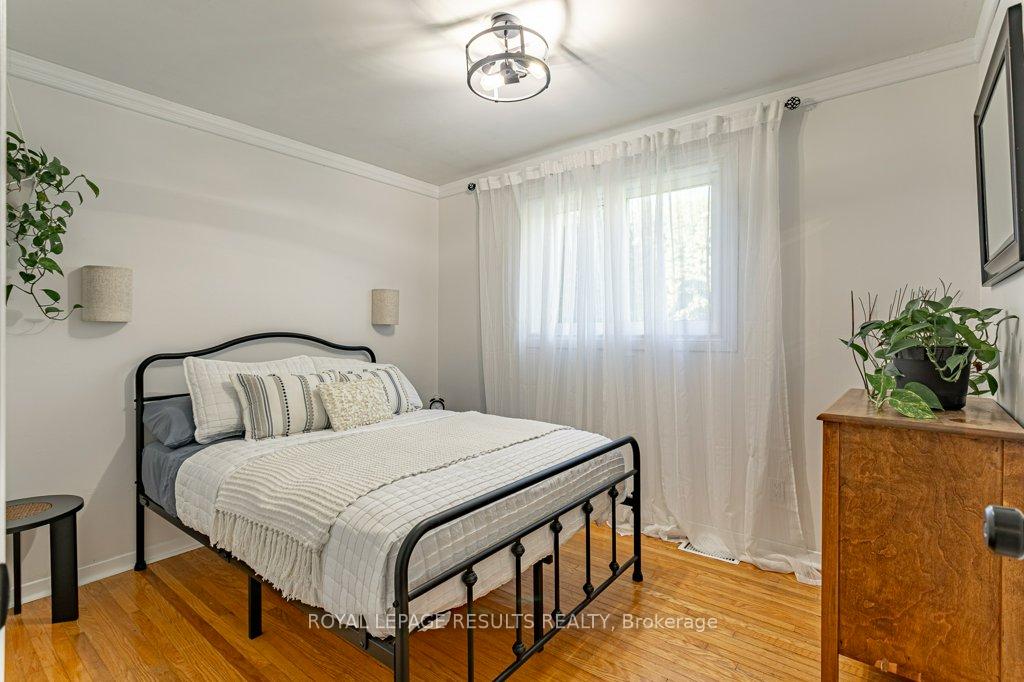 Photo 17 of 160 Fourth Avenue, Aylmer — HOMEH