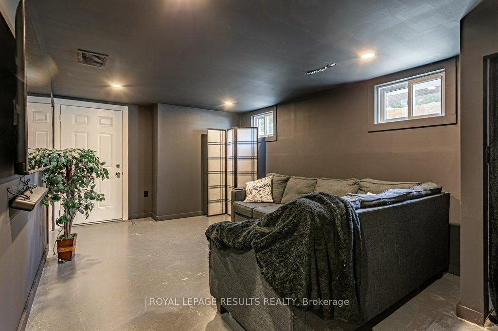 Photo 18 of 160 Fourth Avenue, Aylmer — HOMEH