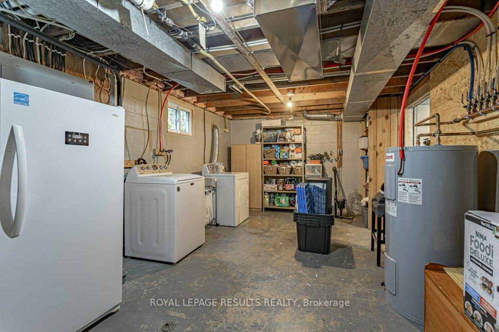 Photo 21 of 160 Fourth Avenue, Aylmer — HOMEH