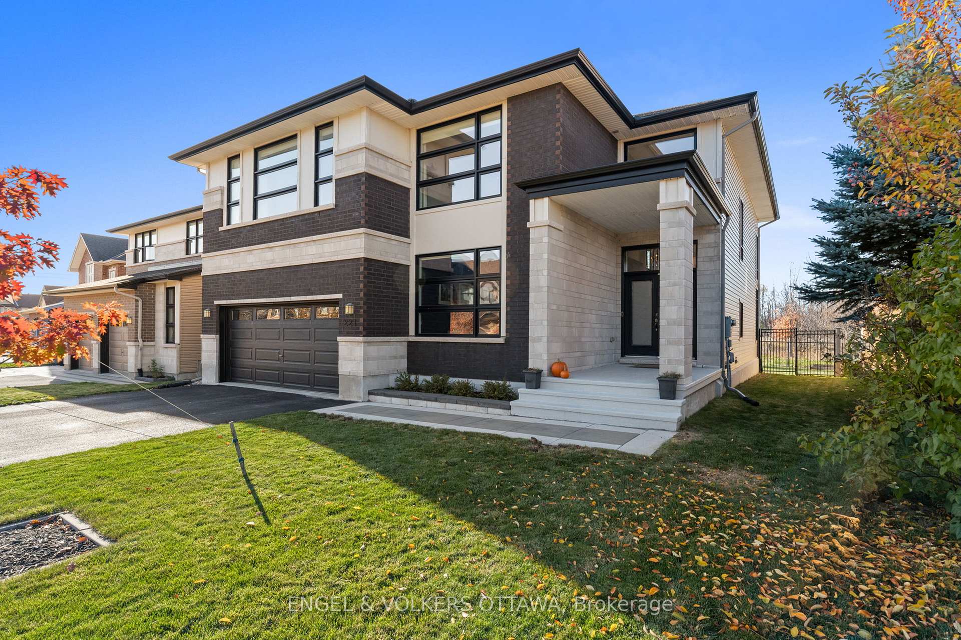 Photo 6 of 221 Cooks Mill Crescent, Ottawa, Riverside South — HOMEH