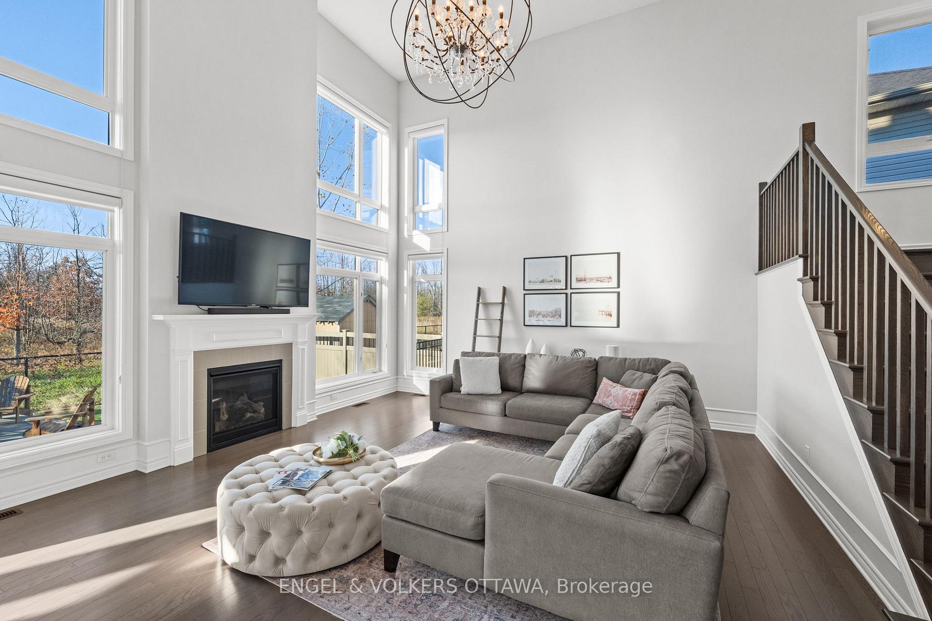 Photo 3 of 221 Cooks Mill Crescent, Ottawa, Riverside South — HOMEH