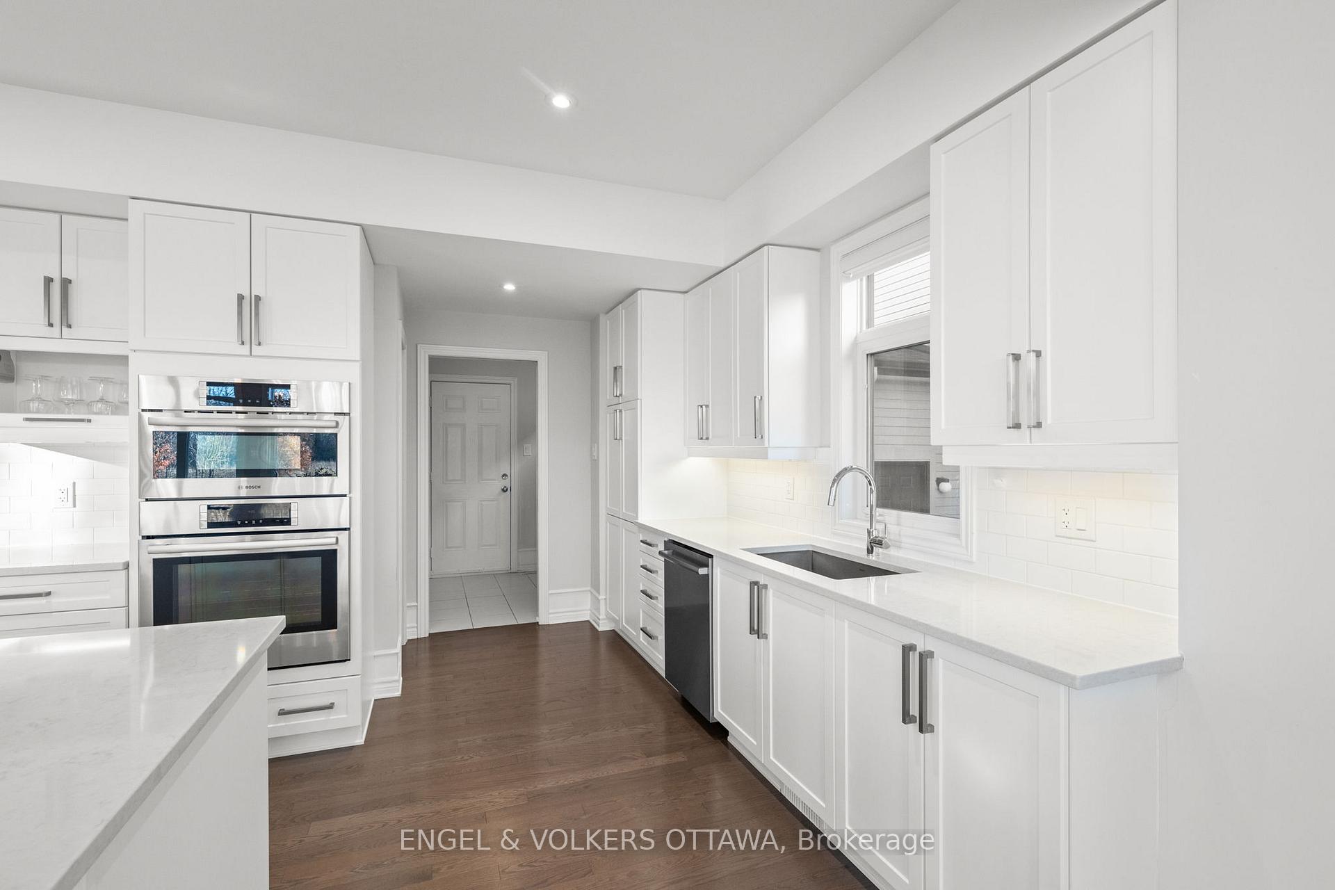 Photo 13 of 221 Cooks Mill Crescent, Ottawa, Riverside South — HOMEH