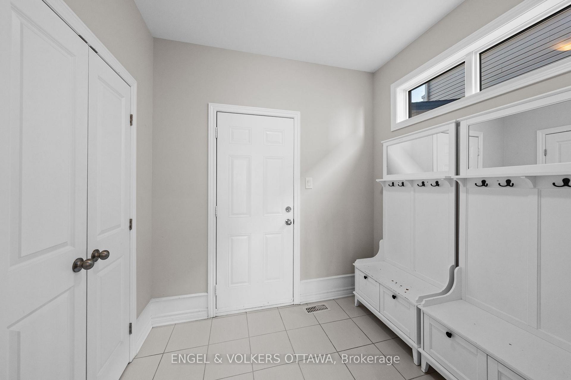 Photo 19 of 221 Cooks Mill Crescent, Ottawa, Riverside South — HOMEH