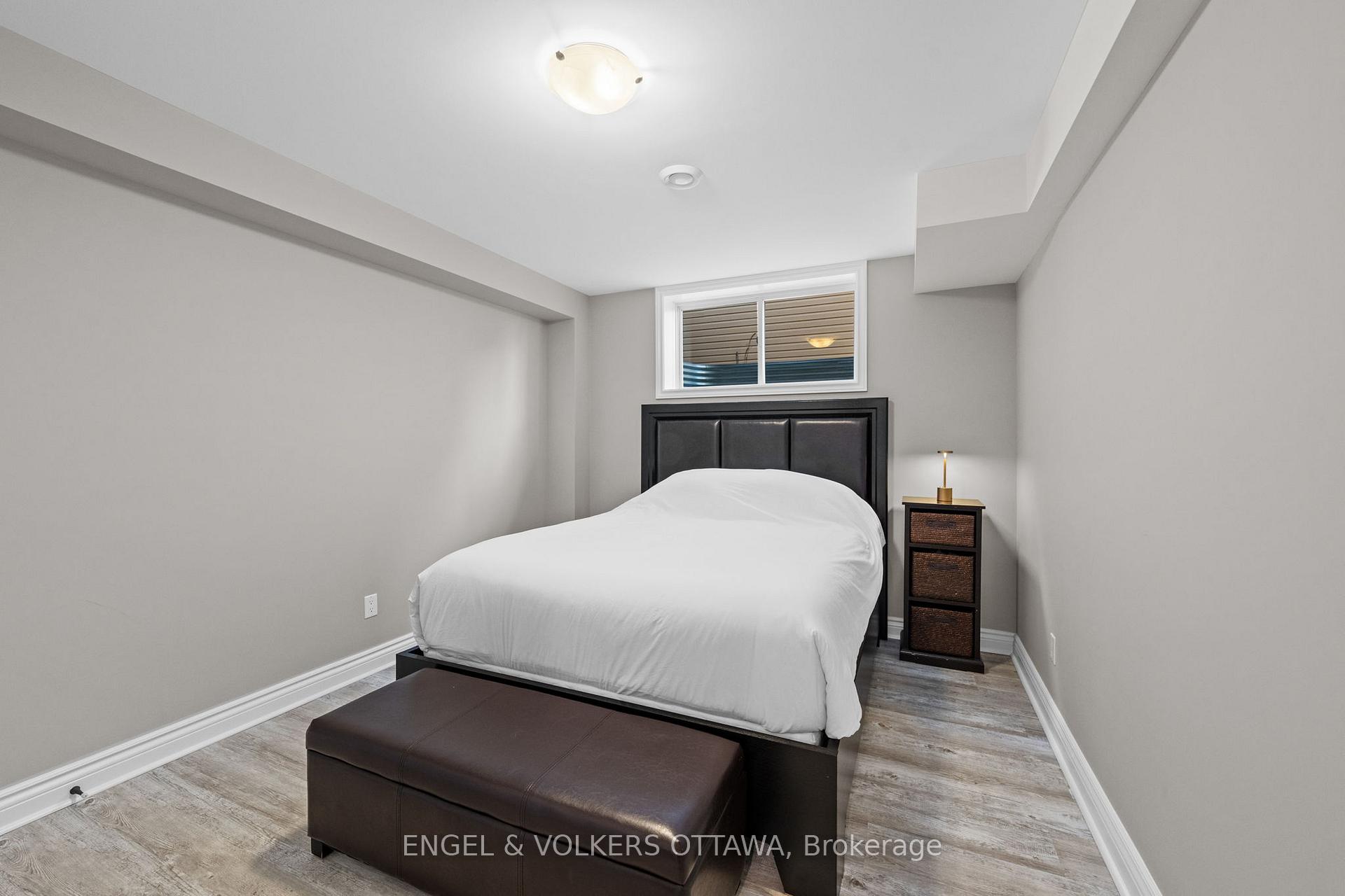 Photo 38 of 221 Cooks Mill Crescent, Ottawa, Riverside South — HOMEH