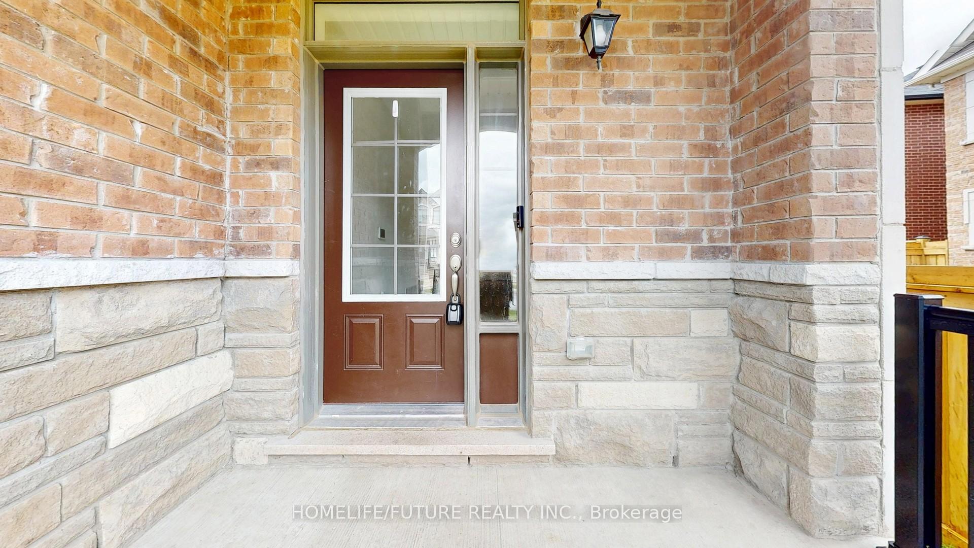 Photo 2 of 2 Broden Crescent, Whitby, Rural Whitby — HOMEH