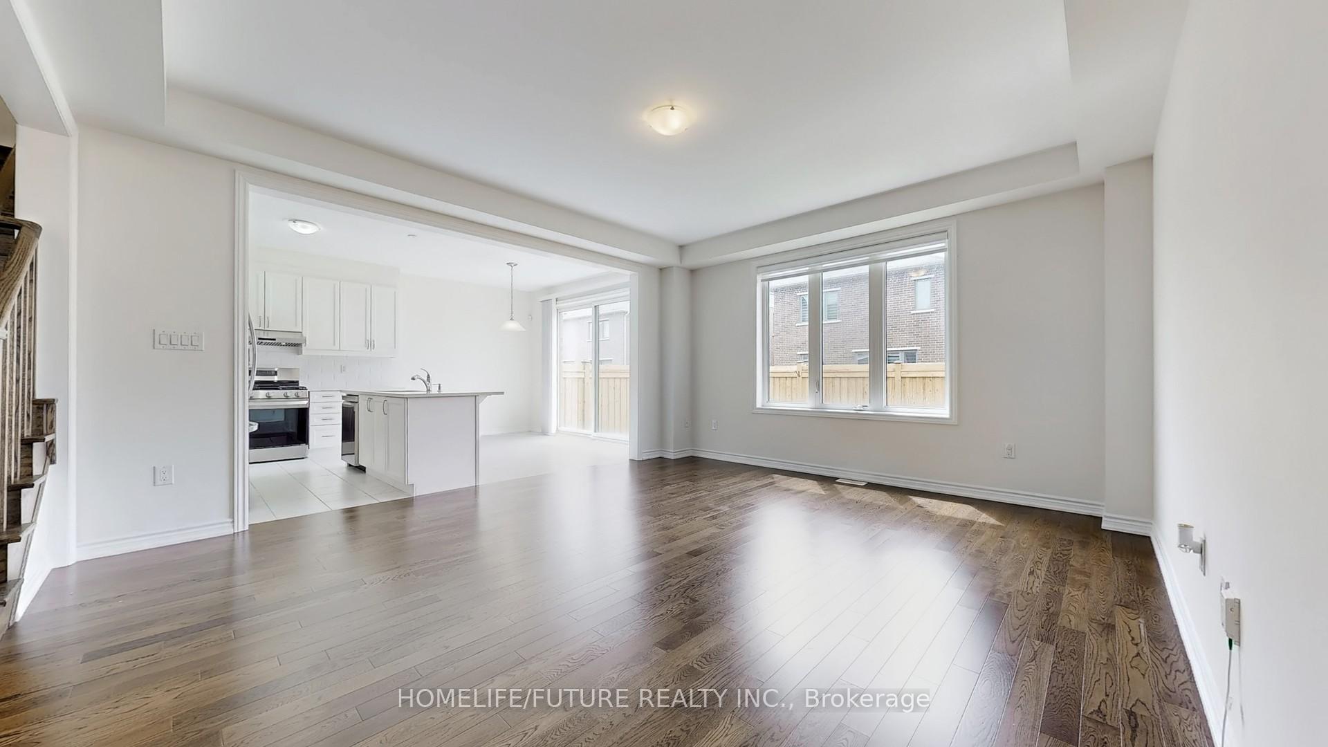 Photo 4 of 2 Broden Crescent, Whitby, Rural Whitby — HOMEH