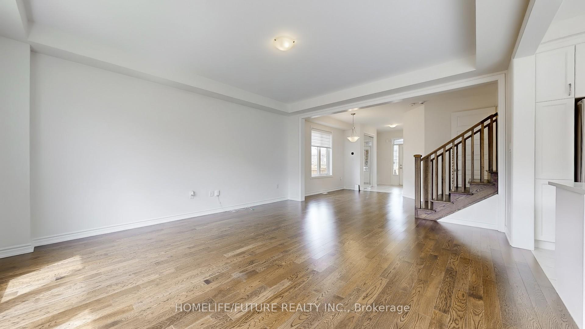 Photo 6 of 2 Broden Crescent, Whitby, Rural Whitby — HOMEH