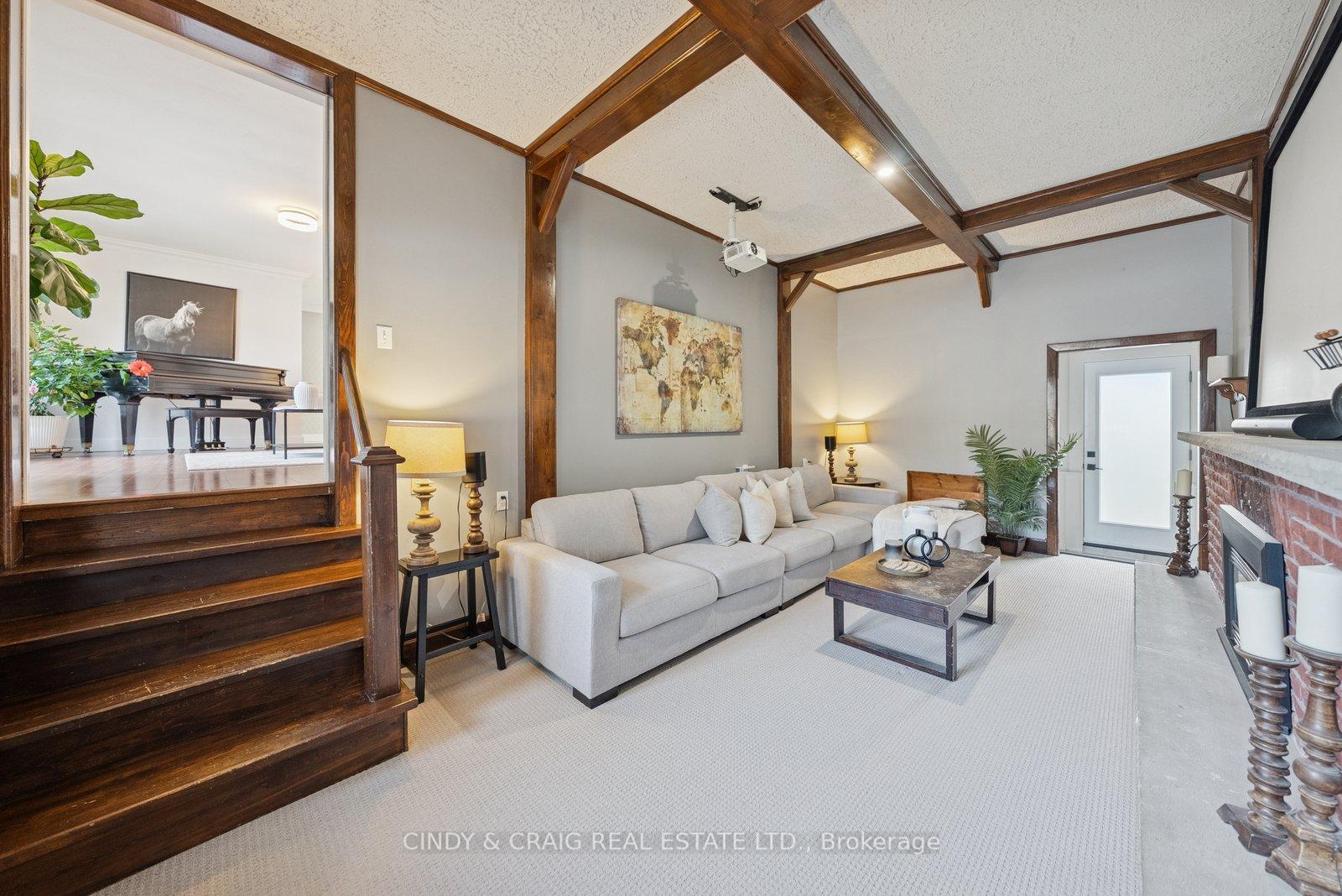 Photo 7 of 34 Heber Down Crescent, Whitby, Brooklin — HOMEH