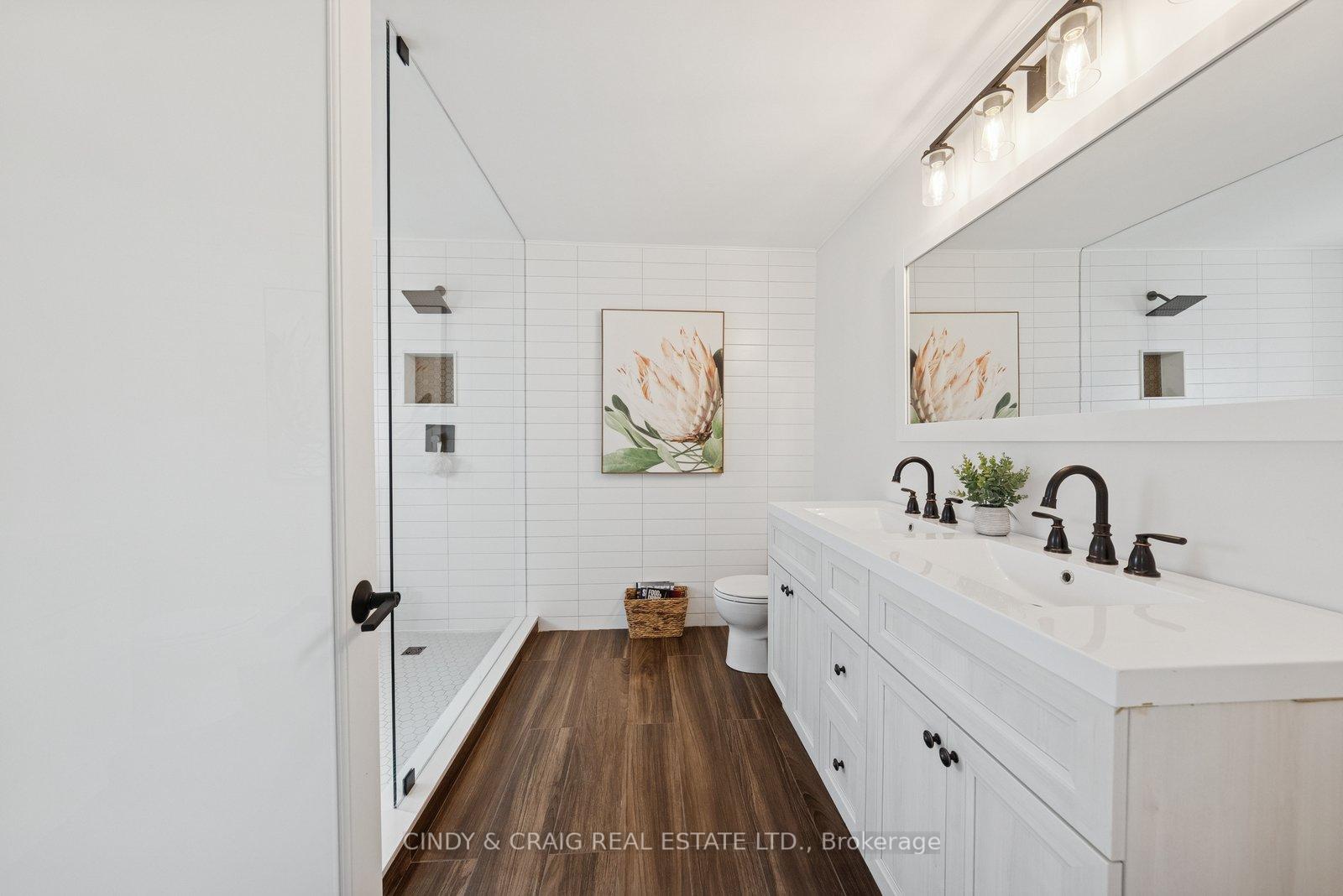Photo 9 of 34 Heber Down Crescent, Whitby, Brooklin — HOMEH