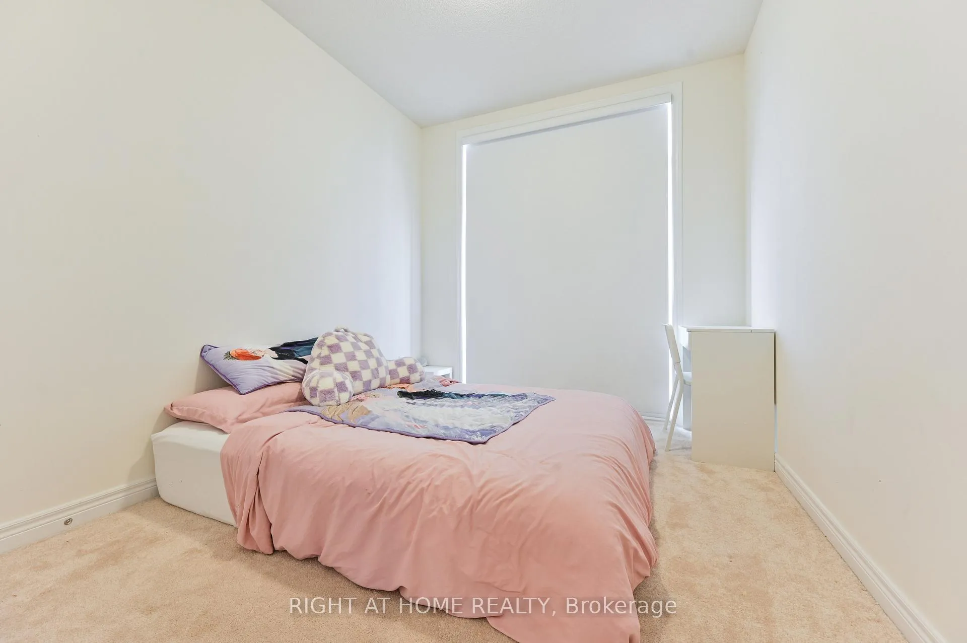 Photo 20 of 80 Conarty Crescent, Whitby, Rural Whitby — HOMEH