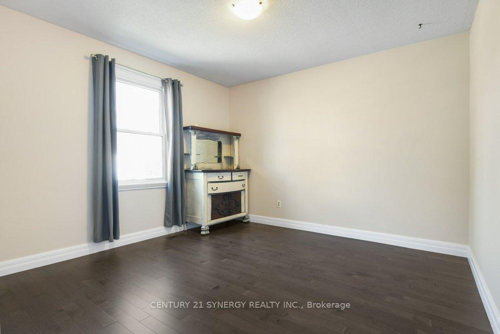 Photo 16 of 10 Mclachlin Street S, Arnprior — HOMEH