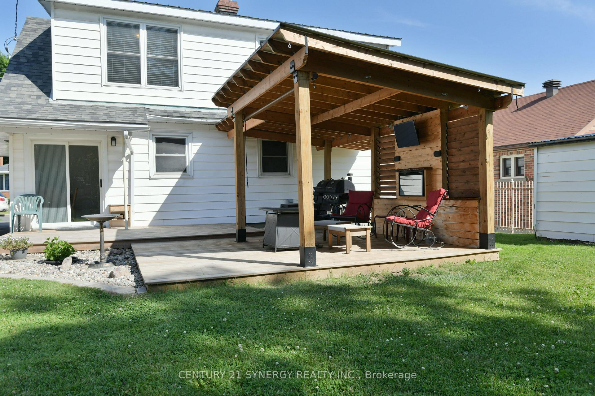 Photo 25 of 10 Mclachlin Street S, Arnprior — HOMEH