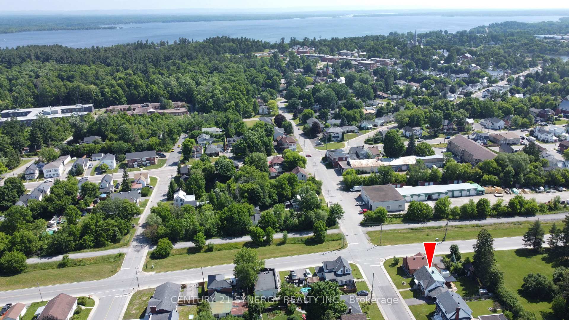Photo 30 of 10 Mclachlin Street S, Arnprior — HOMEH