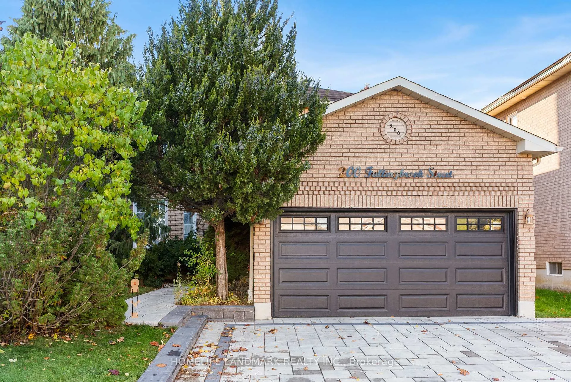 Photo 1 of 200 Fallingbrook Street, Whitby, Pringle Creek — HOMEH
