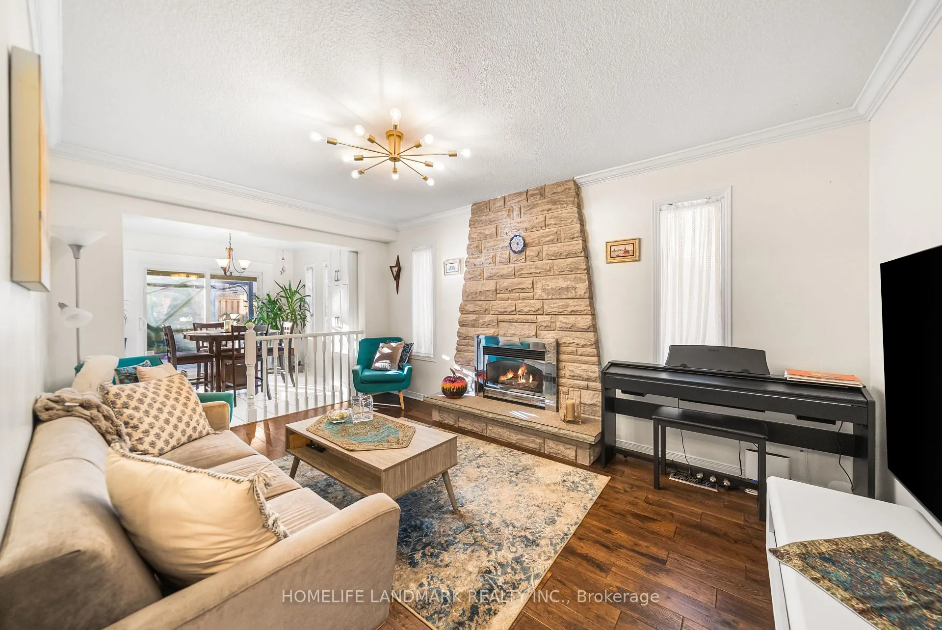 Photo 9 of 200 Fallingbrook Street, Whitby, Pringle Creek — HOMEH