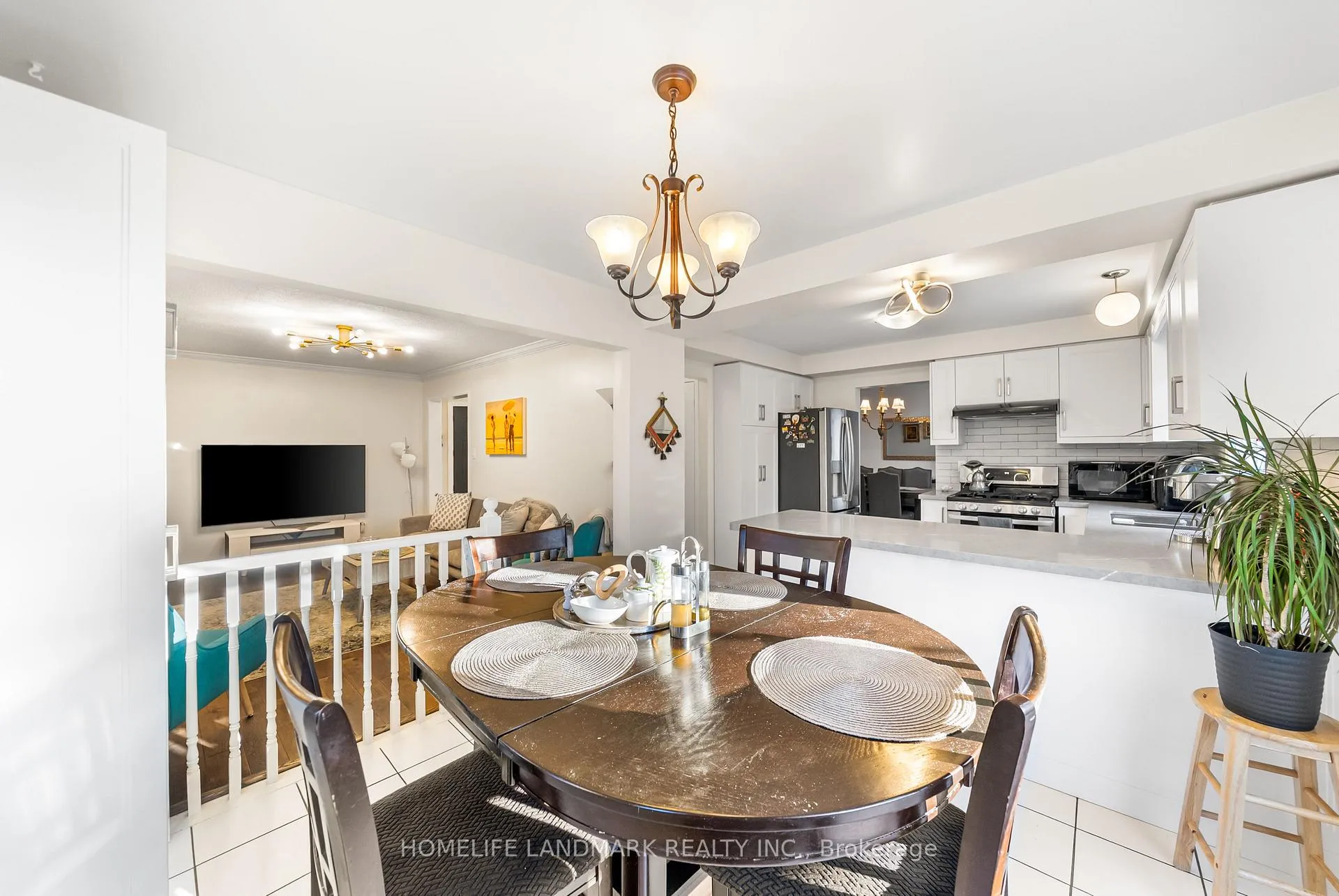 Photo 19 of 200 Fallingbrook Street, Whitby, Pringle Creek — HOMEH