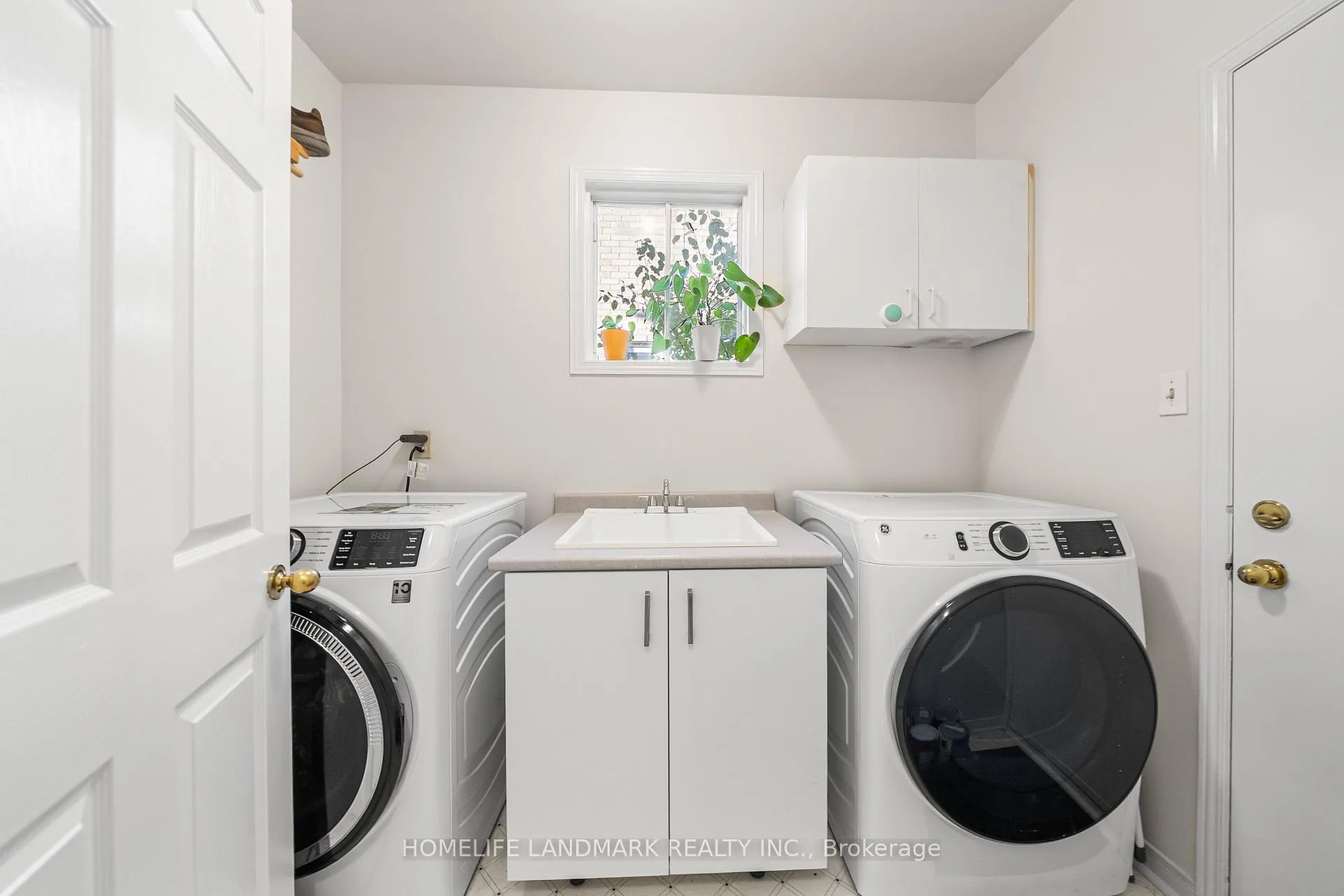 Photo 25 of 200 Fallingbrook Street, Whitby, Pringle Creek — HOMEH
