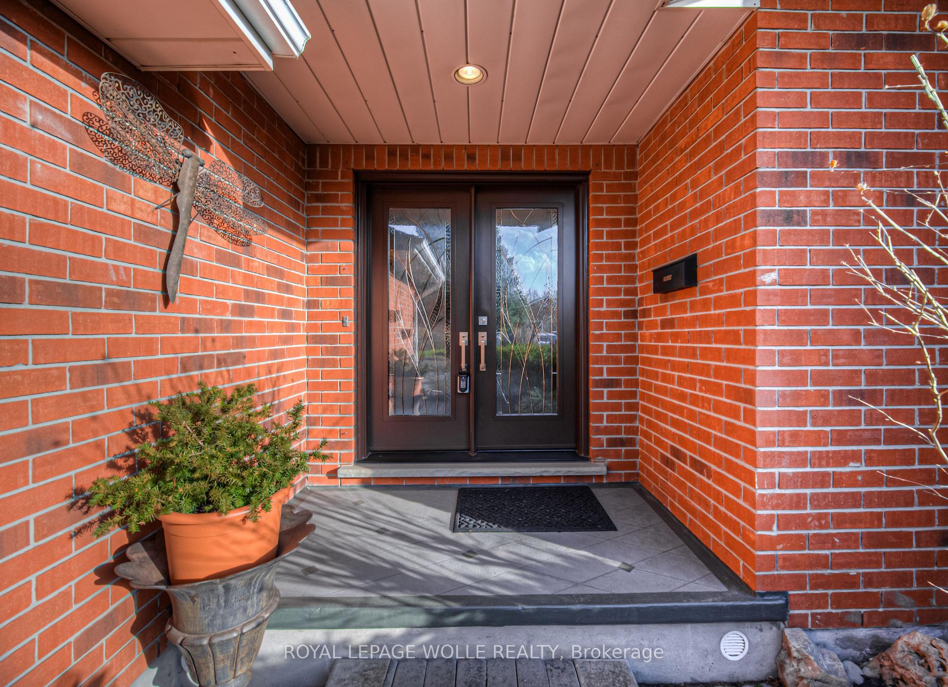 Photo 5 of 365 Twinflower Crescent, Waterloo — HOMEH