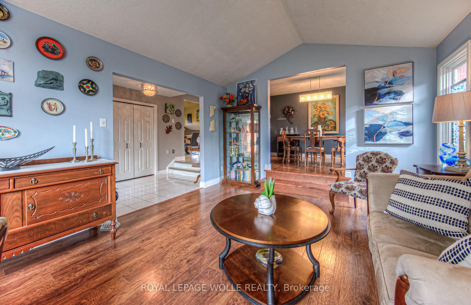 Photo 11 of 365 Twinflower Crescent, Waterloo — HOMEH