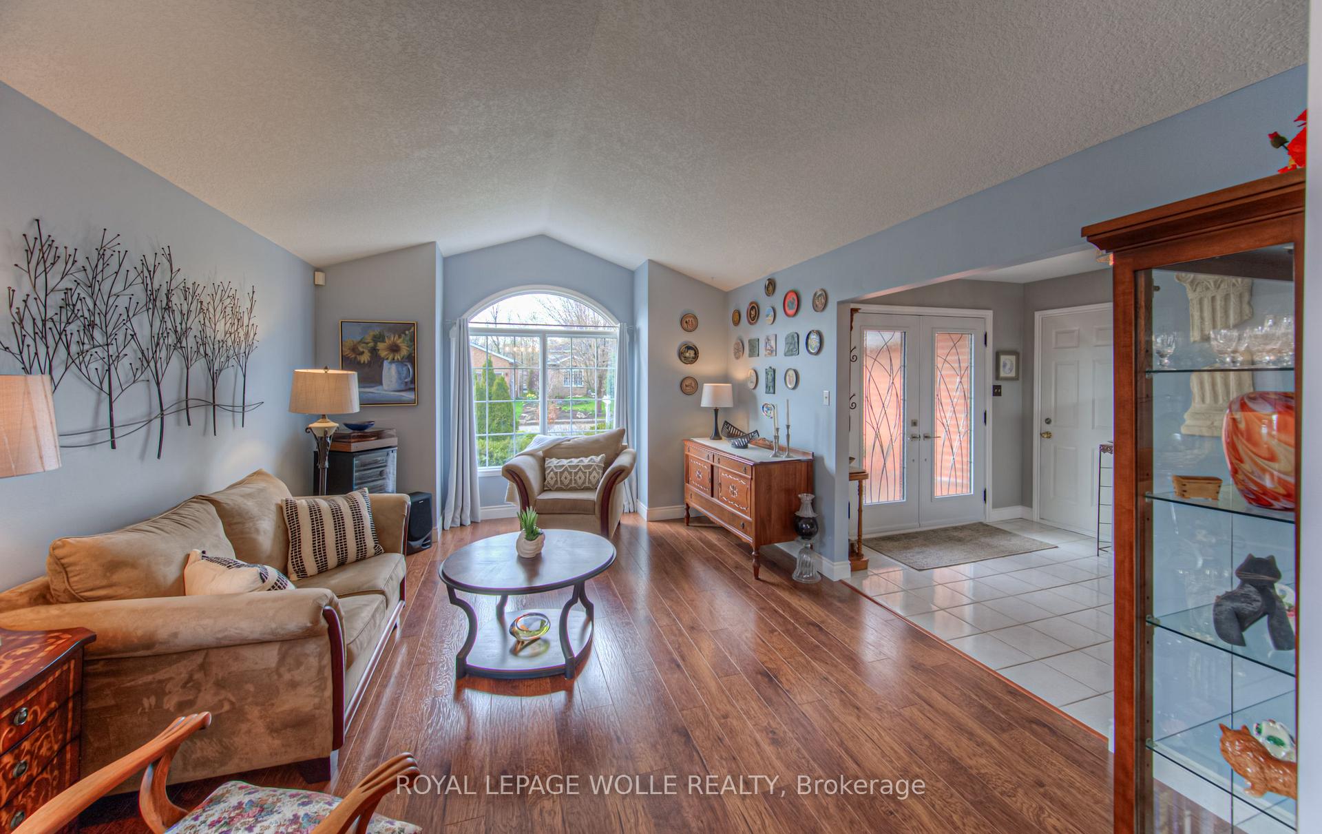 Photo 12 of 365 Twinflower Crescent, Waterloo — HOMEH