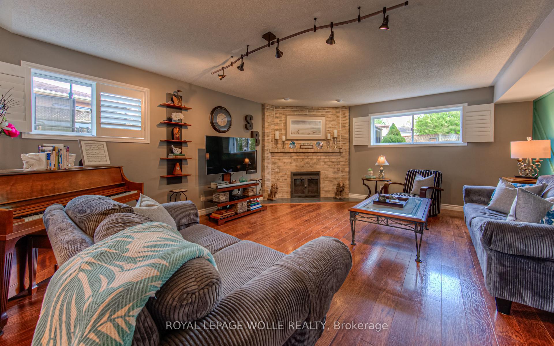 Photo 20 of 365 Twinflower Crescent, Waterloo — HOMEH