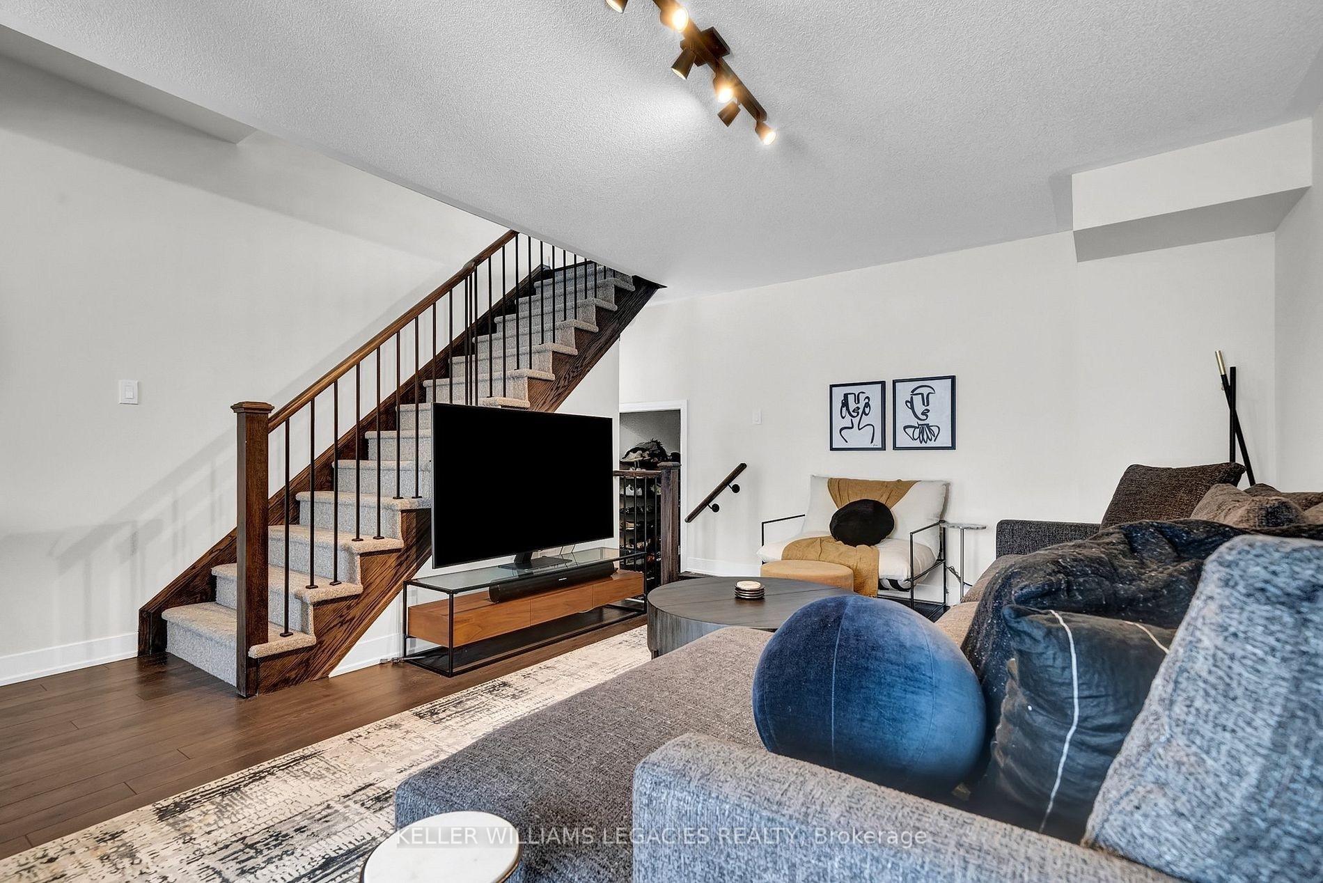 Photo 11 of Unit 83, 15 Shawfield Way, Whitby, Pringle Creek — HOMEH