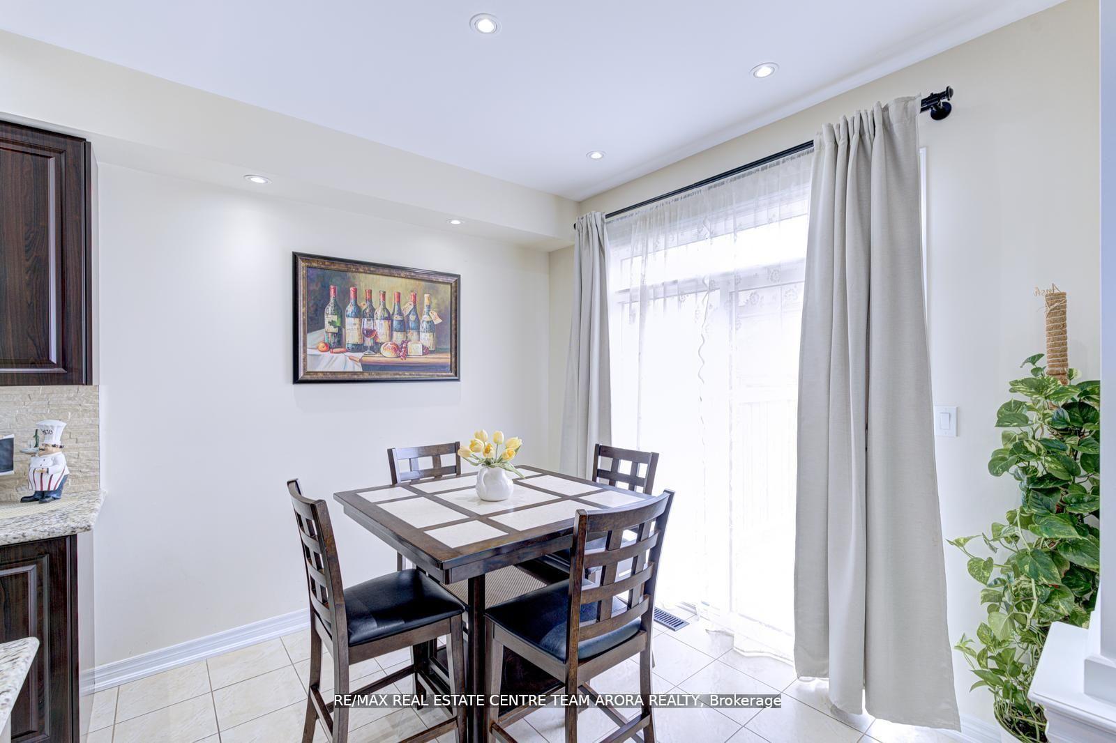 Photo 15 of 40 Killington Avenue, Vaughan, Kleinburg — HOMEH